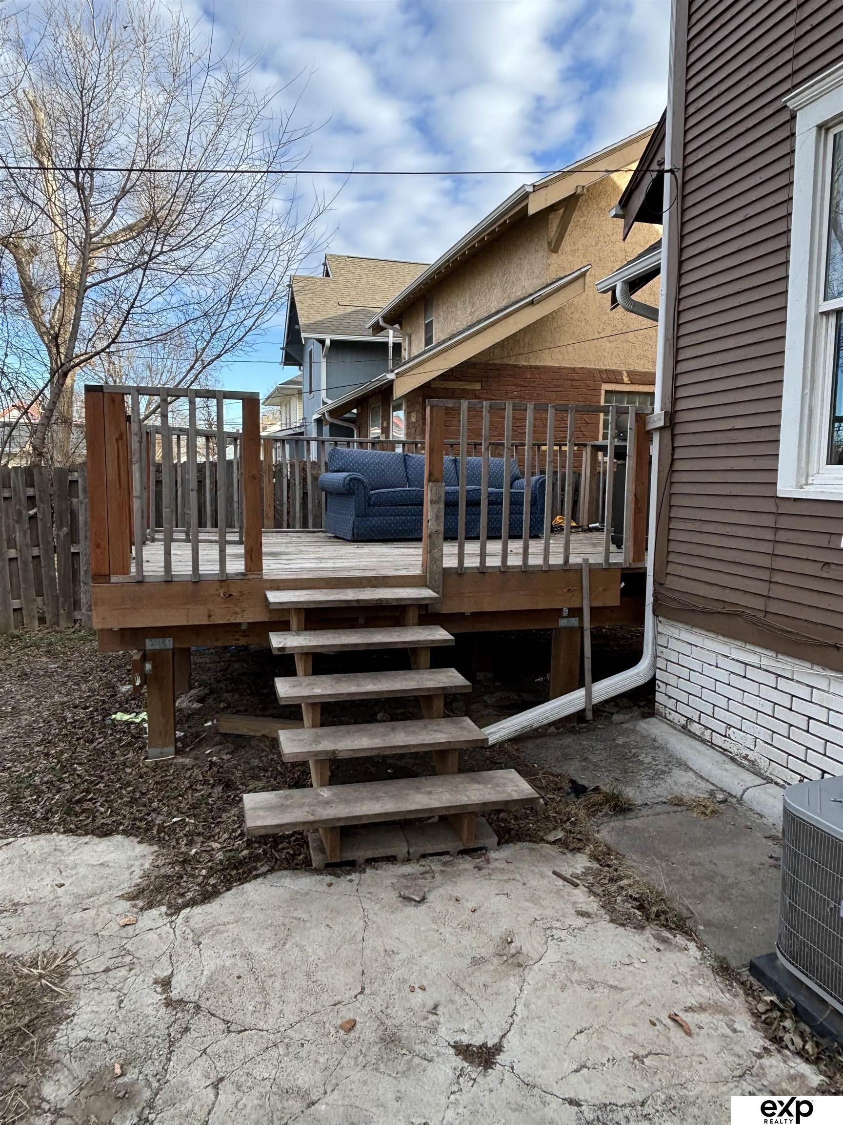 2216 Evans Street, Omaha, NE, 68110