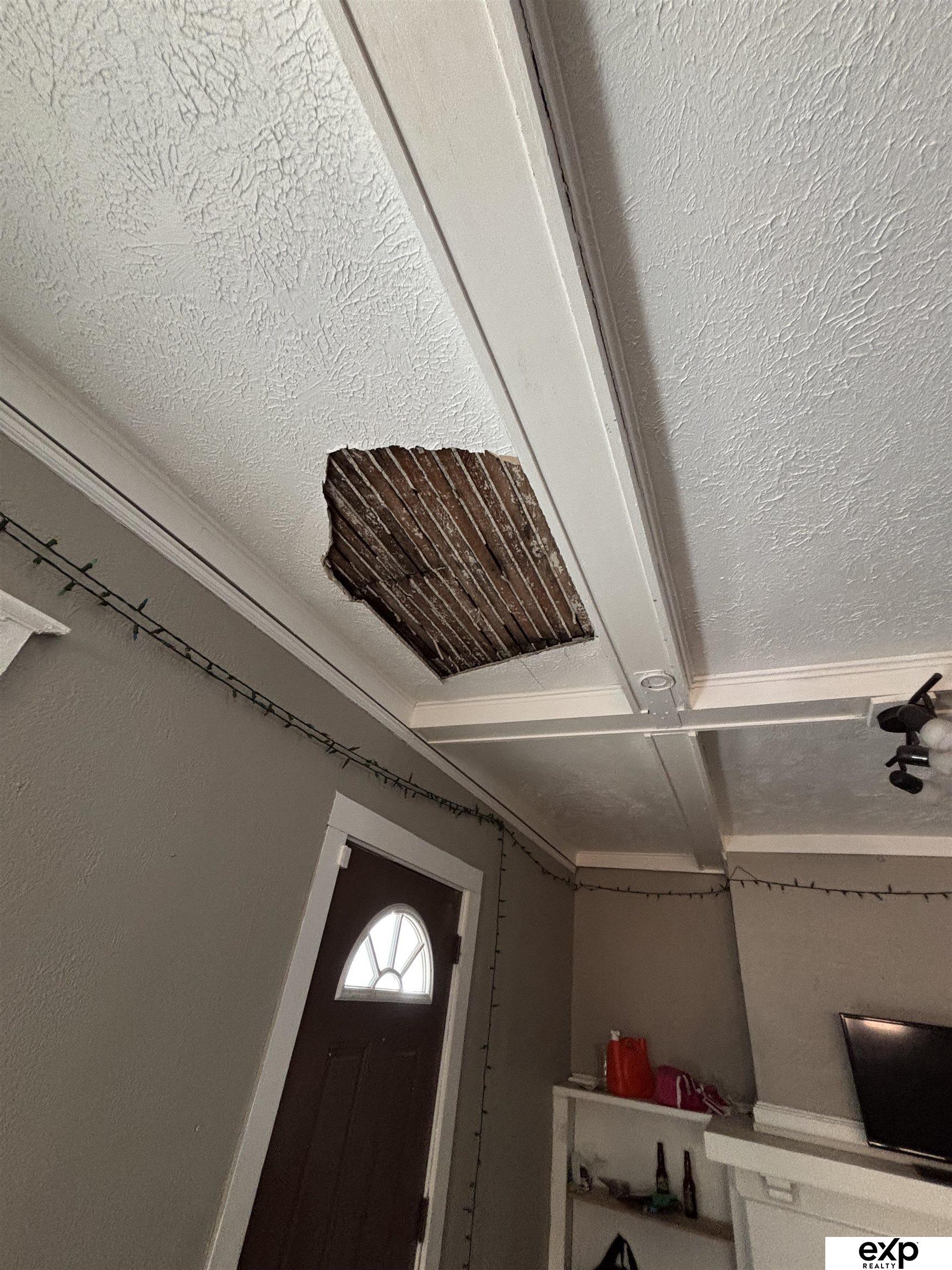 2216 Evans Street, Omaha, NE, 68110