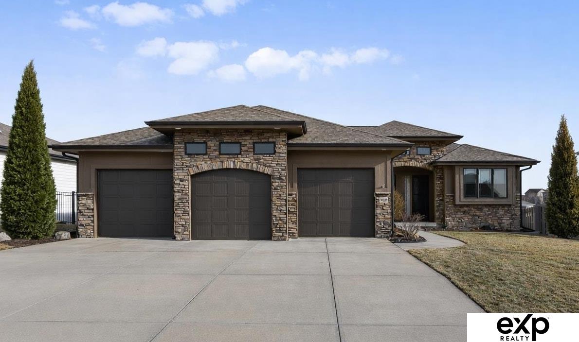 5430 212 Avenue, Elkhorn, NE, 68022