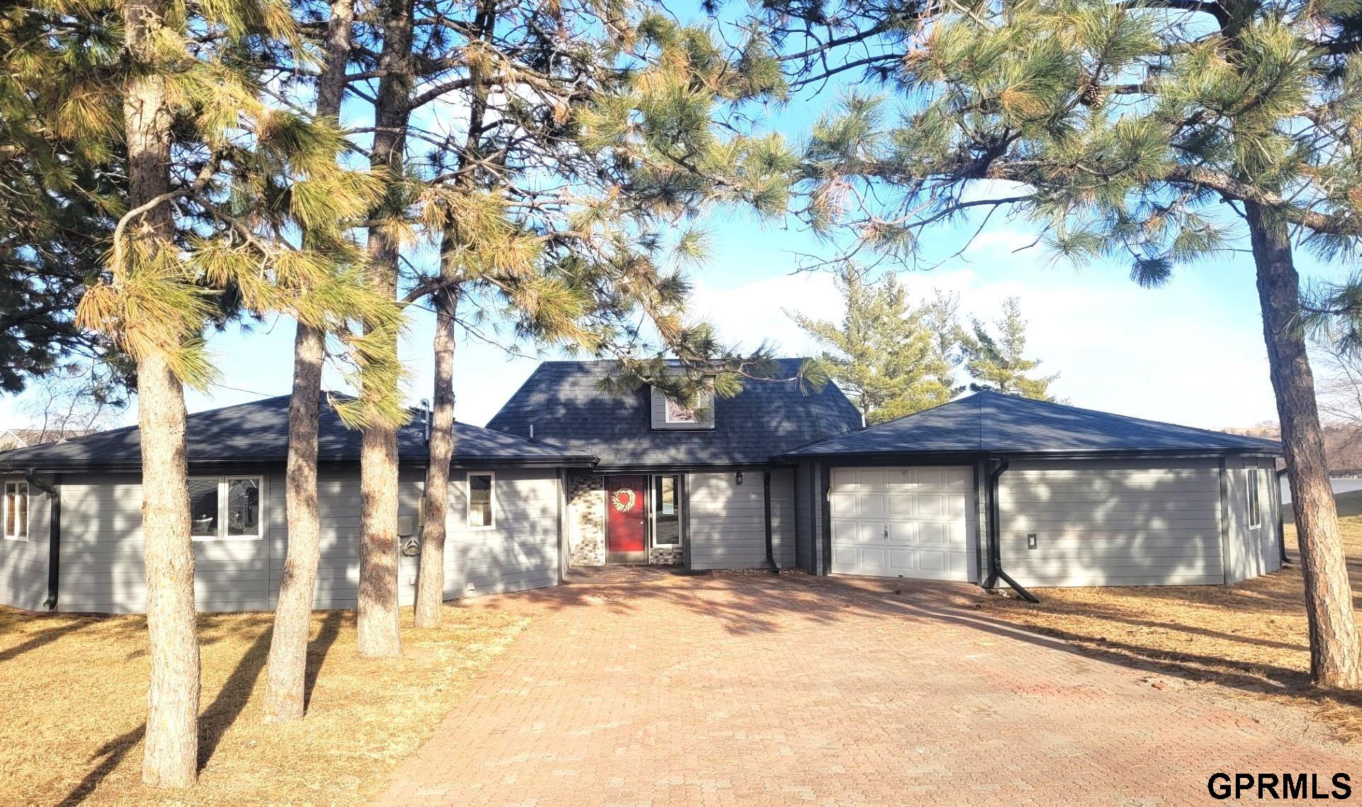 1807 Savannah Drive, Papillion, NE, 68133