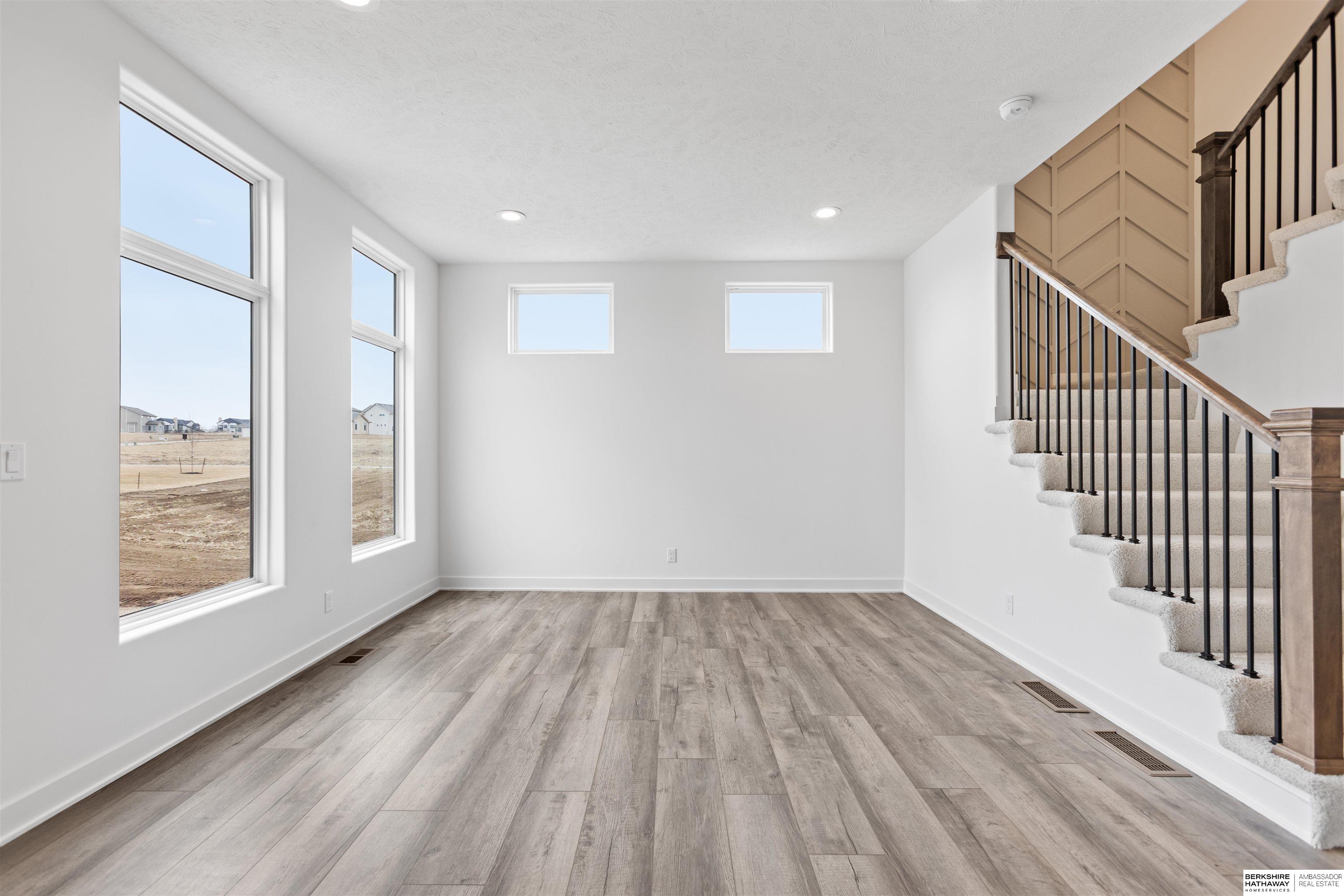 10305 Prospect Street, Papillion, NE, 68046