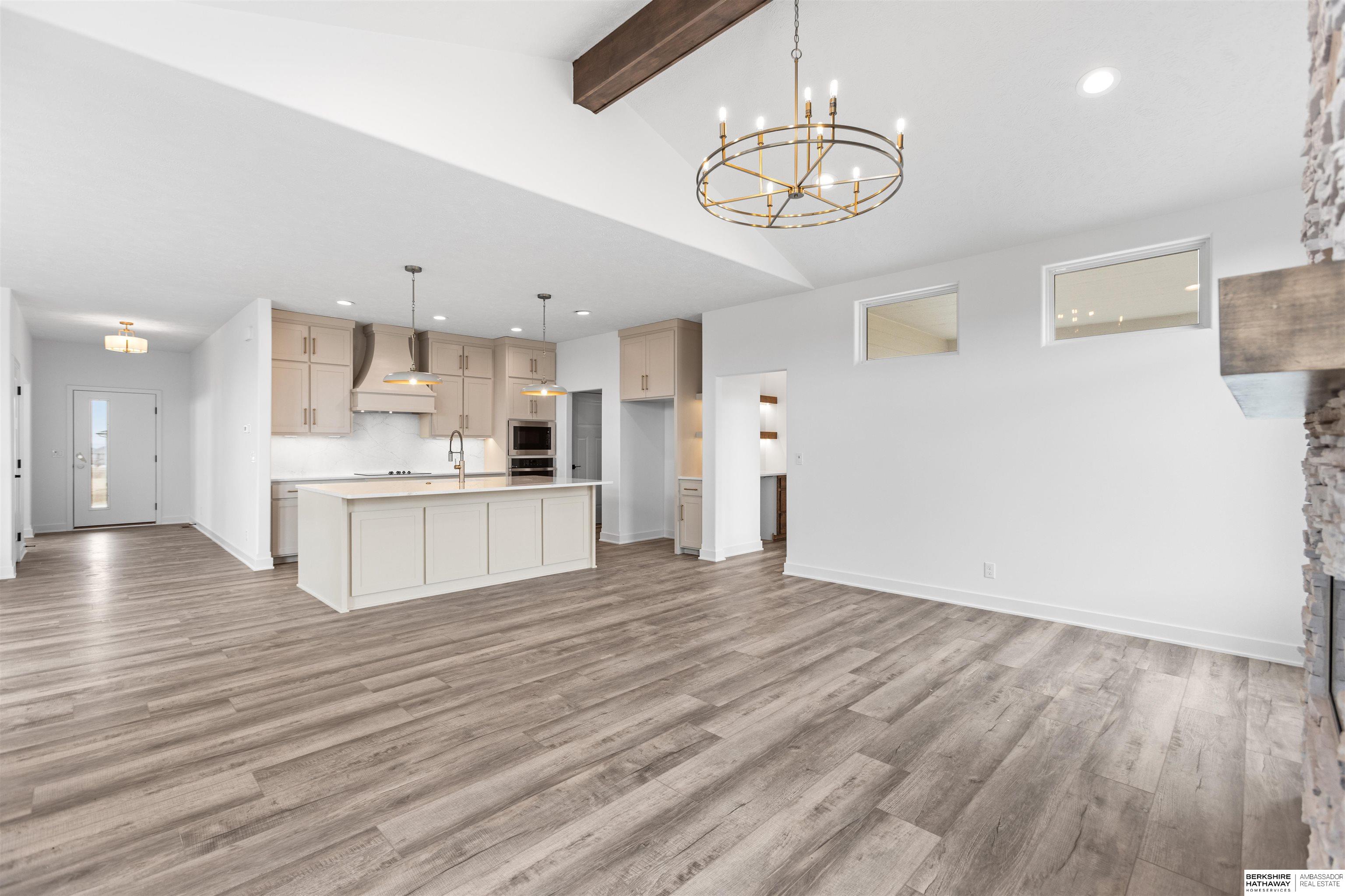 10305 Prospect Street, Papillion, NE, 68046