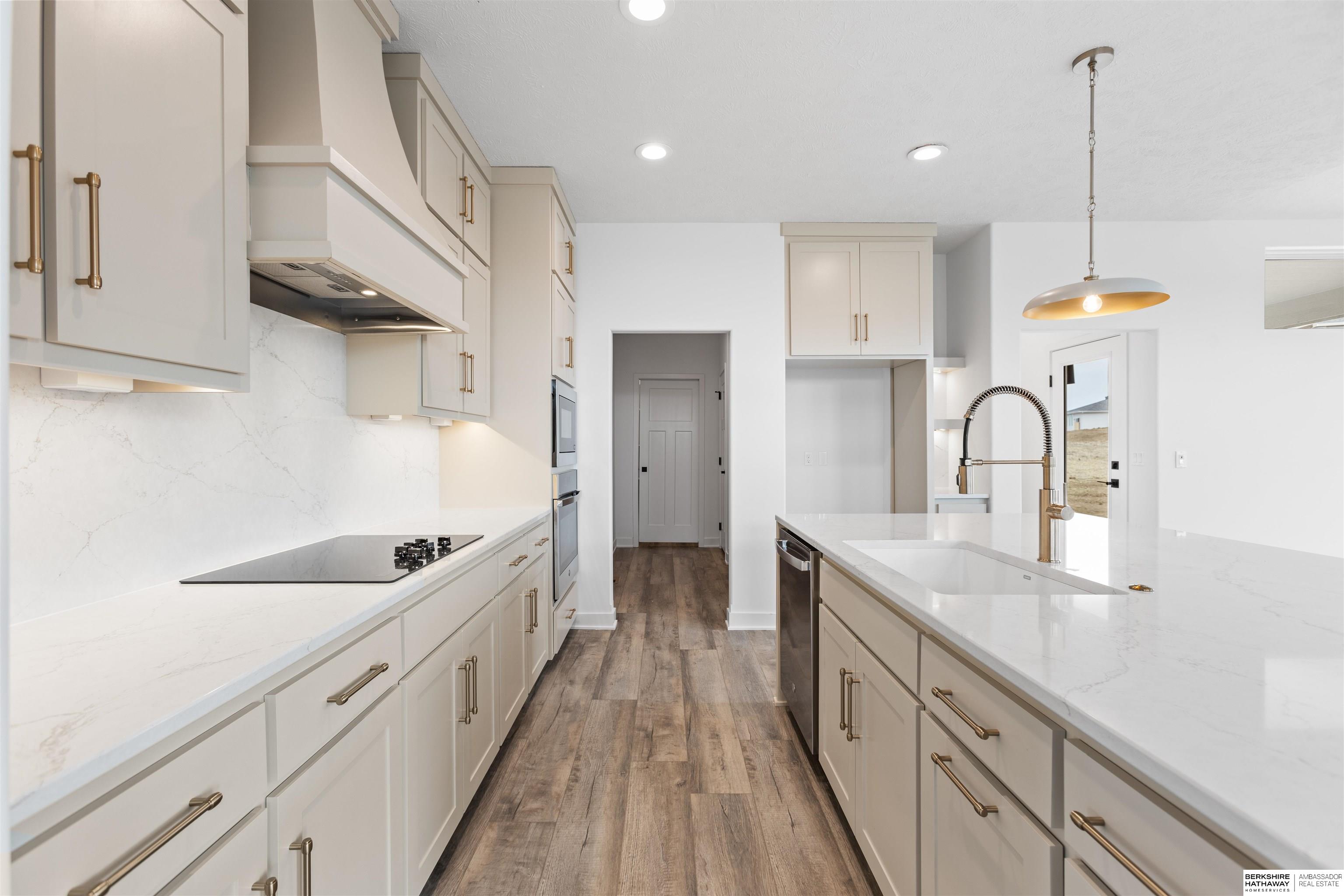 10305 Prospect Street, Papillion, NE, 68046