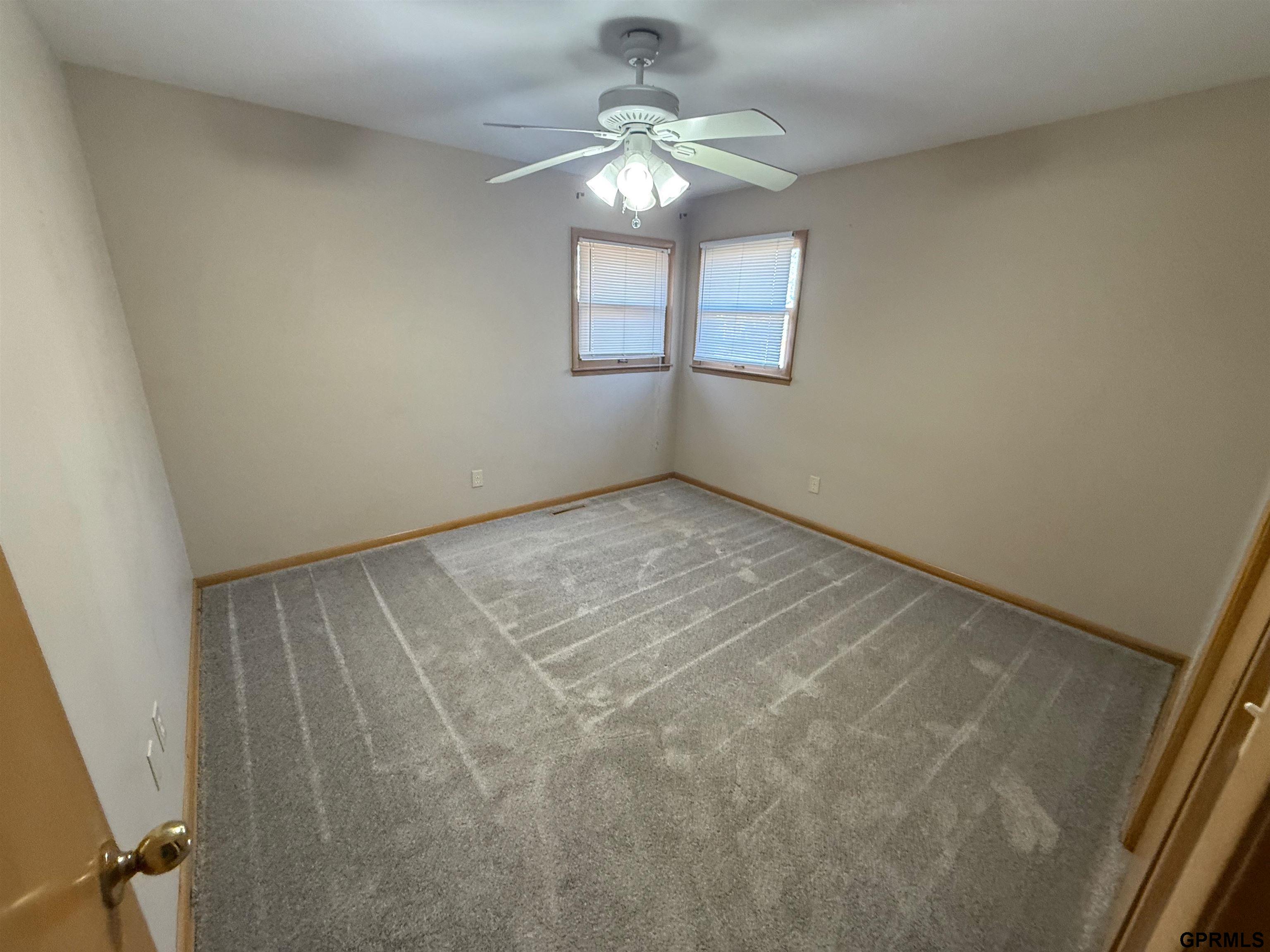 7130 Englewood Drive, Lincoln, NE, 68510