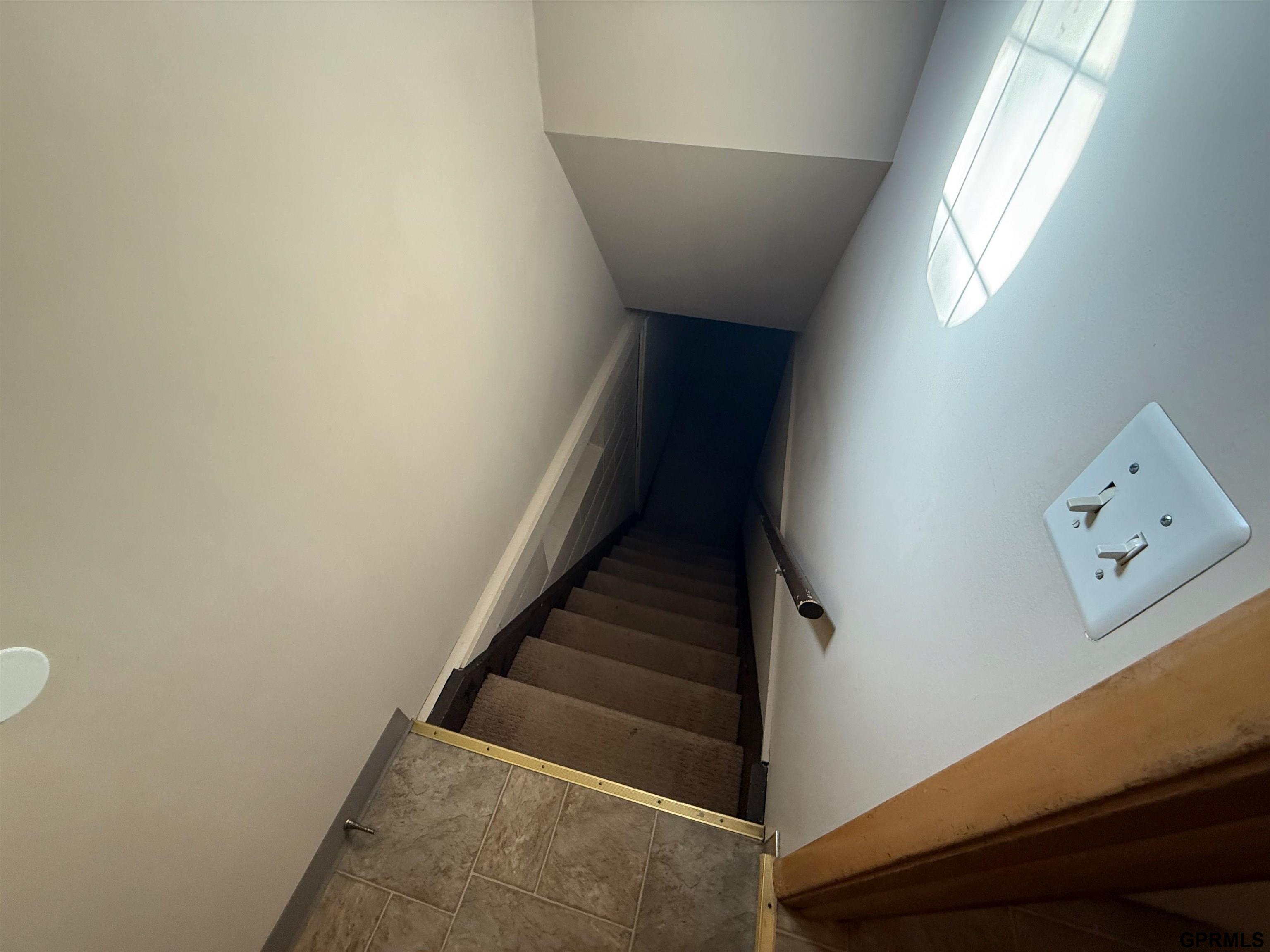 7130 Englewood Drive, Lincoln, NE, 68510