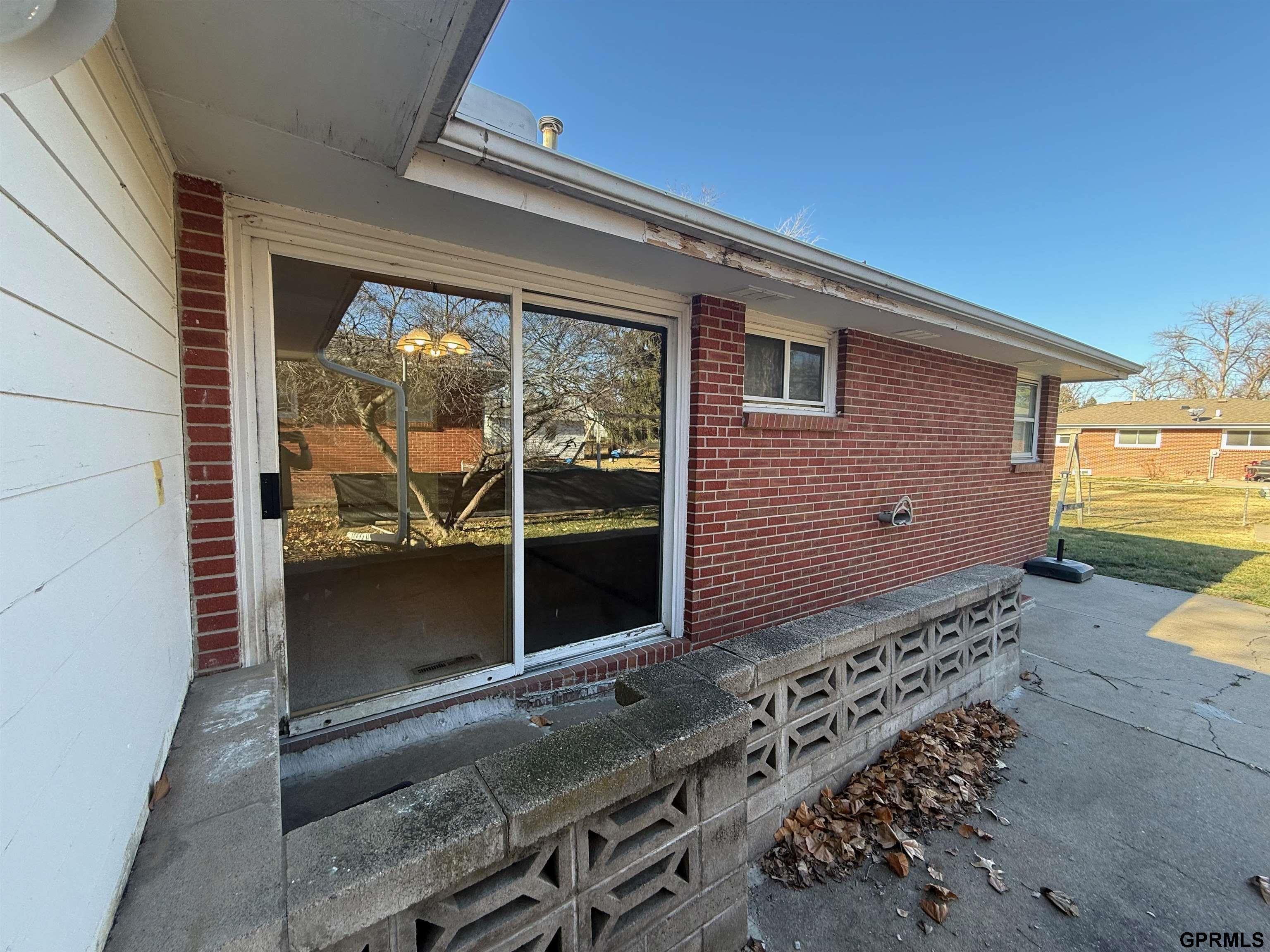 7130 Englewood Drive, Lincoln, NE, 68510