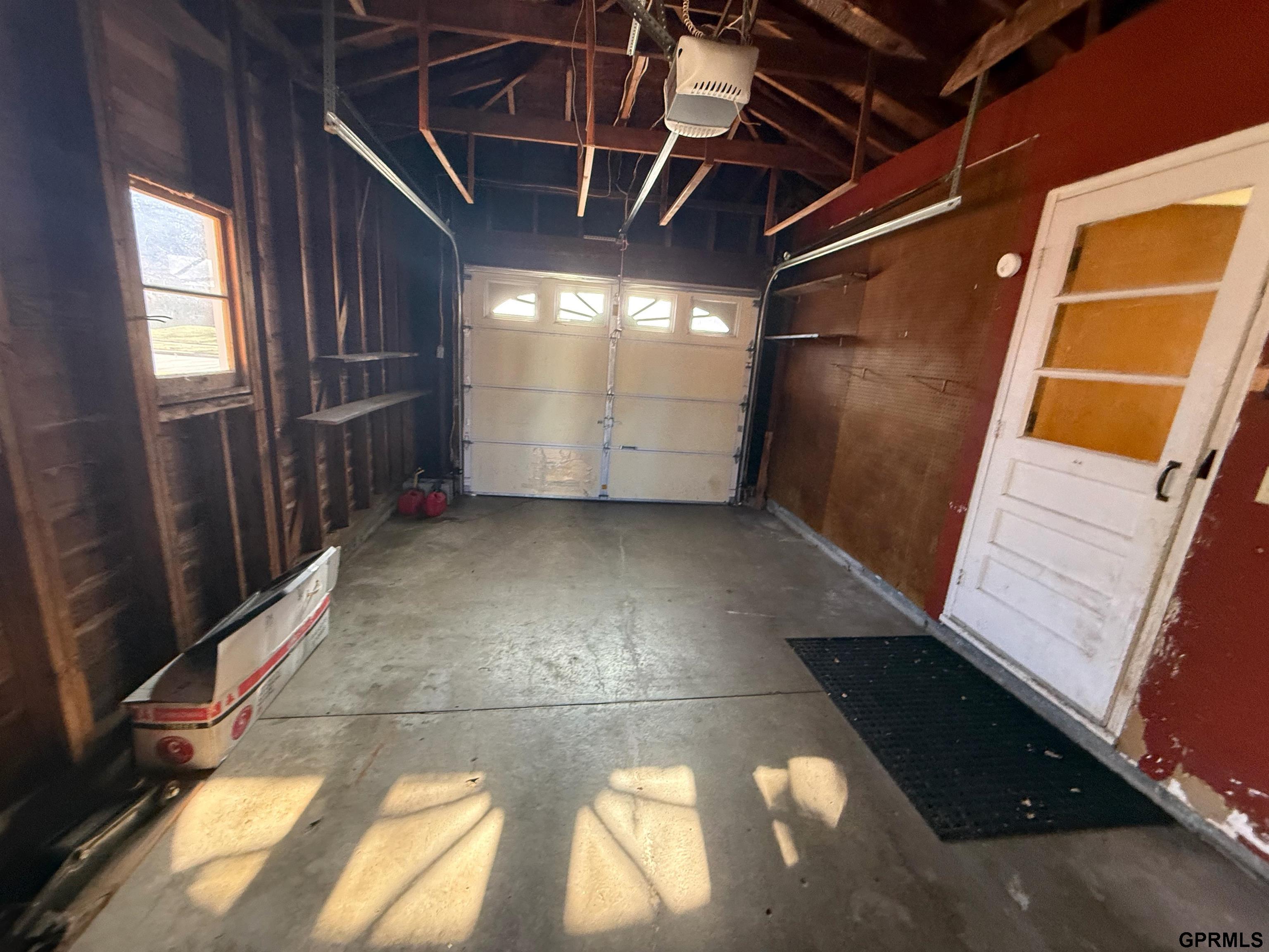 7130 Englewood Drive, Lincoln, NE, 68510