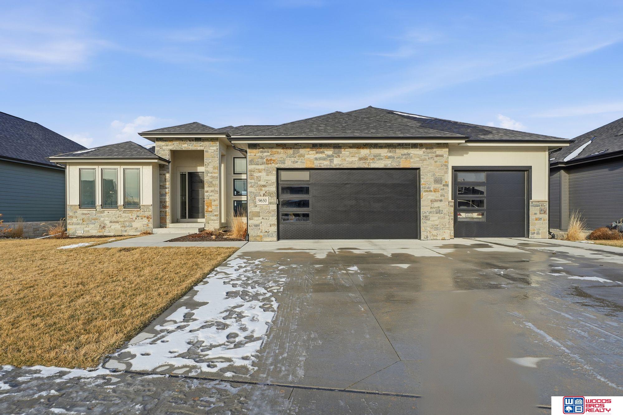 8700 Honeybee Lane, Lincoln, NE, 68526
