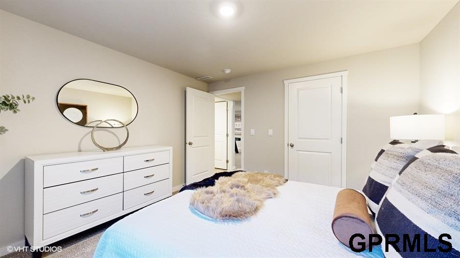 11460 White Pine Drive, Papillion, NE, 68046