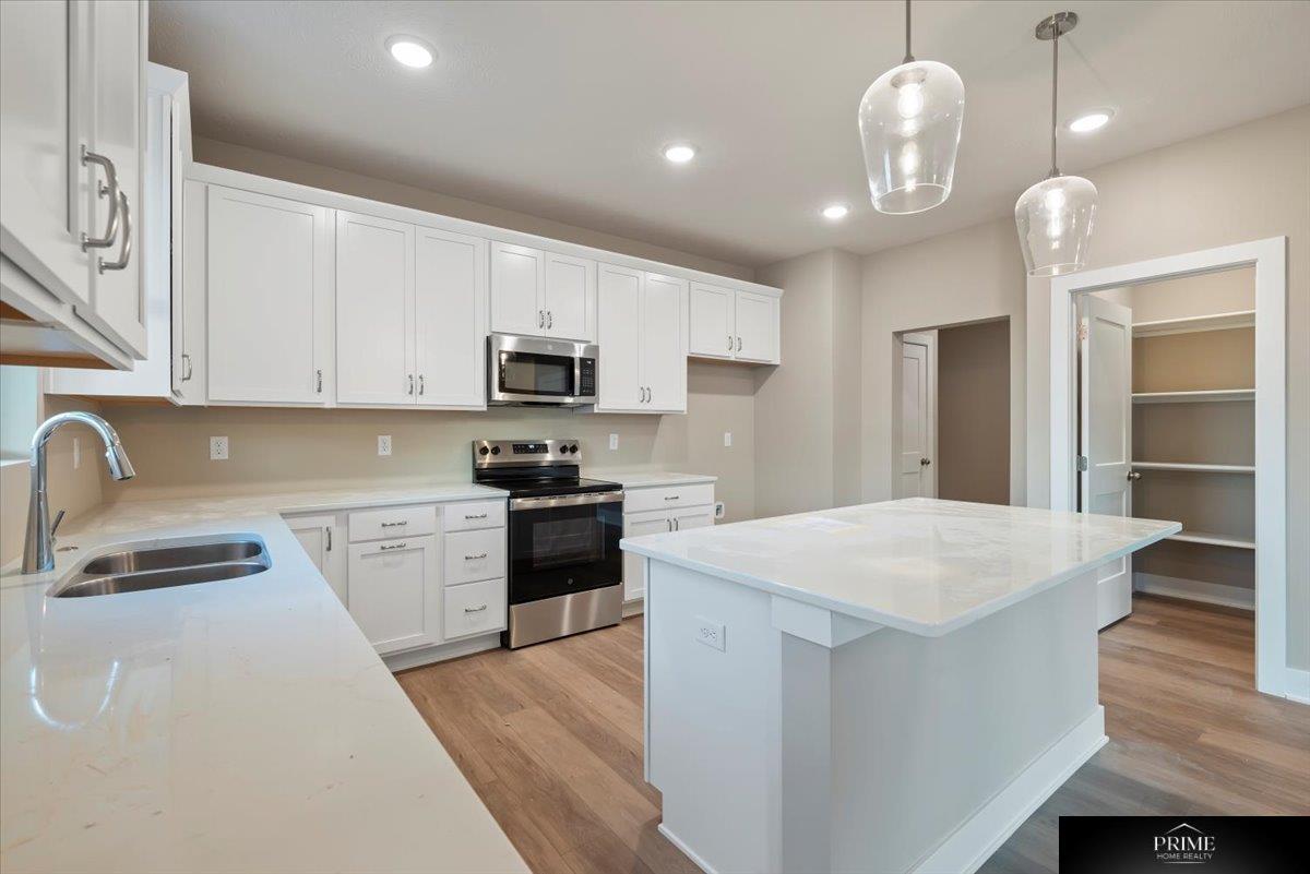 3146 Greta Drive, Roca, NE, 68340