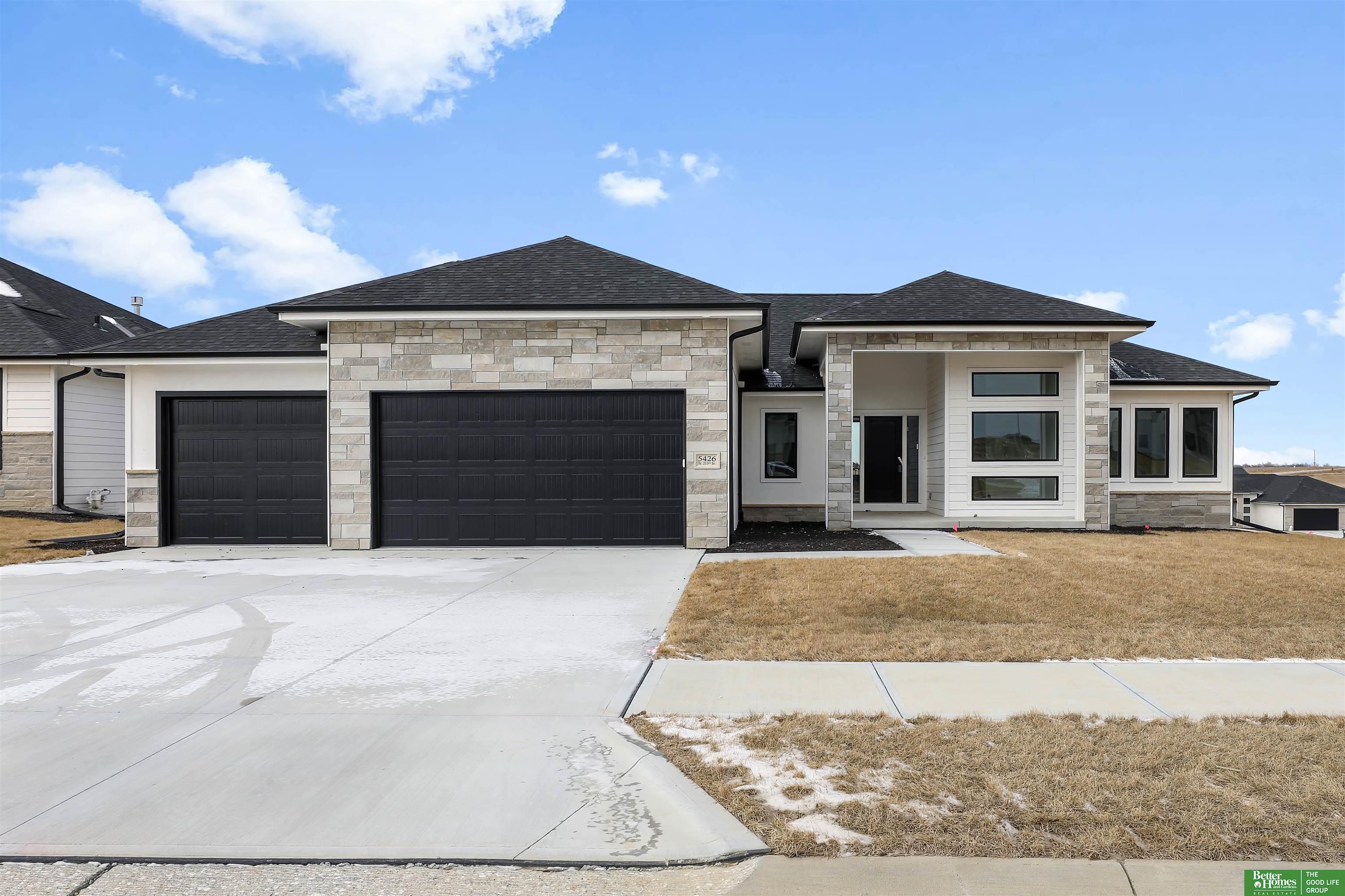 5426 N 213th Street, Elkhorn, NE, 68022