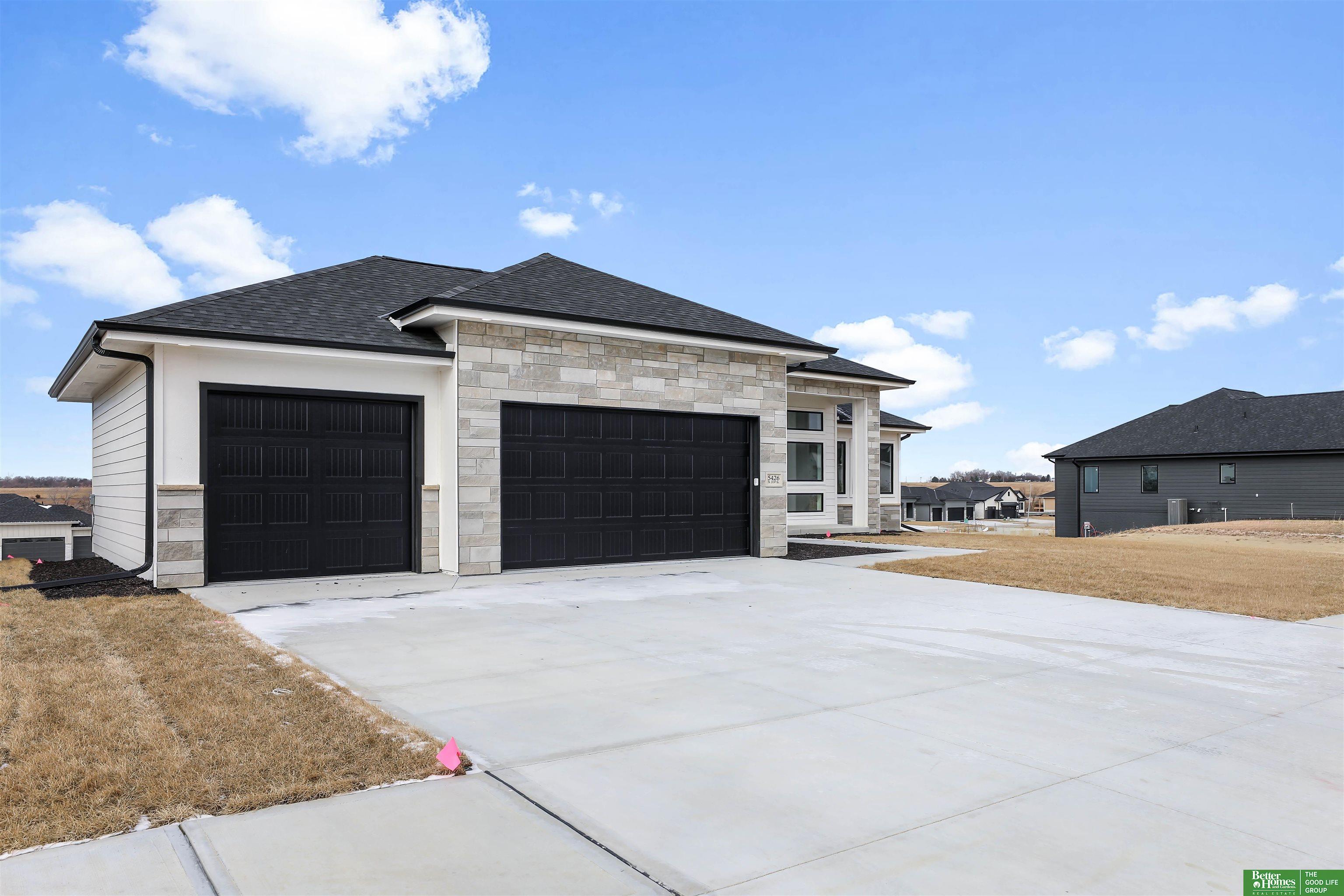 5426 N 213th Street, Elkhorn, NE, 68022