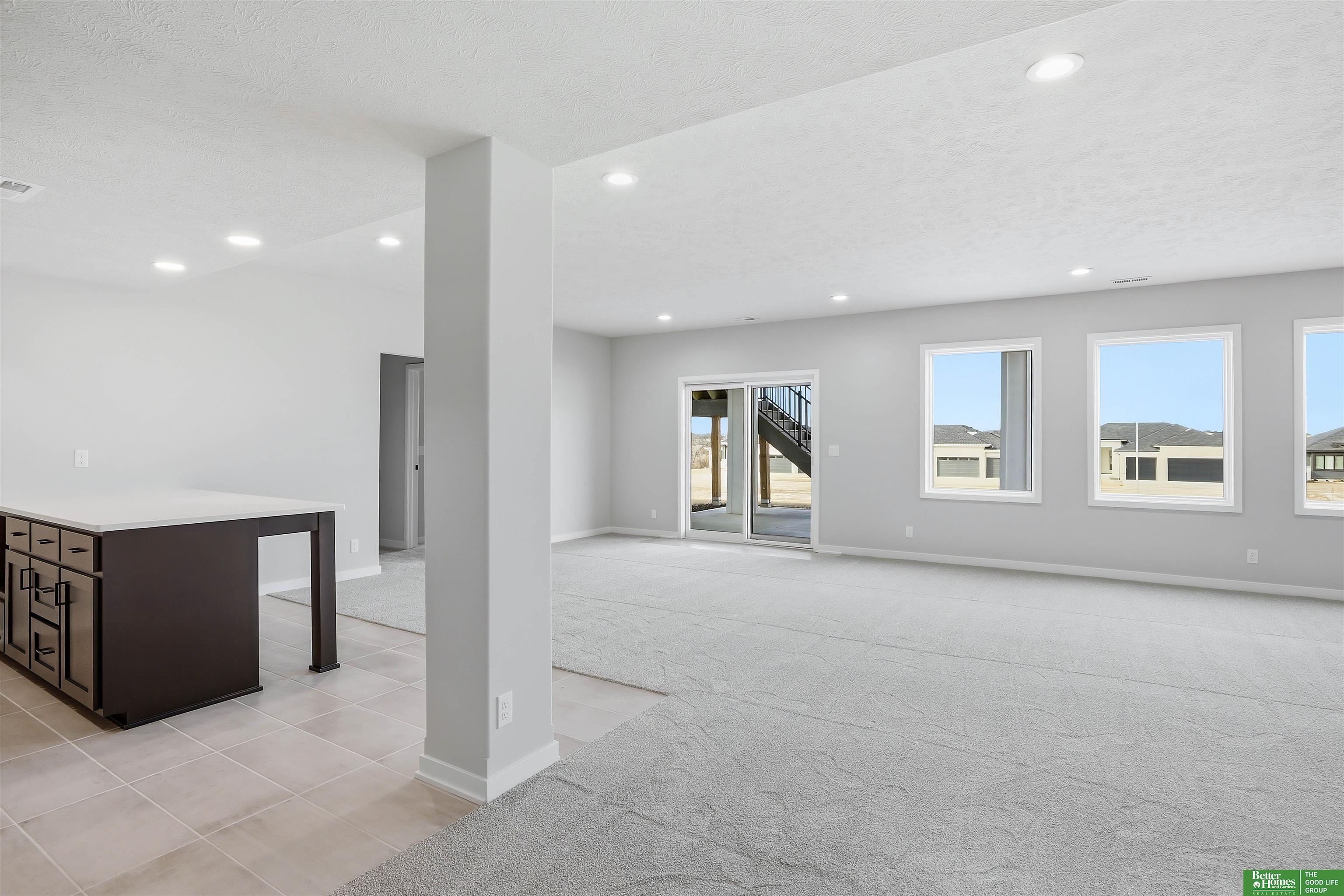 5426 N 213th Street, Elkhorn, NE, 68022