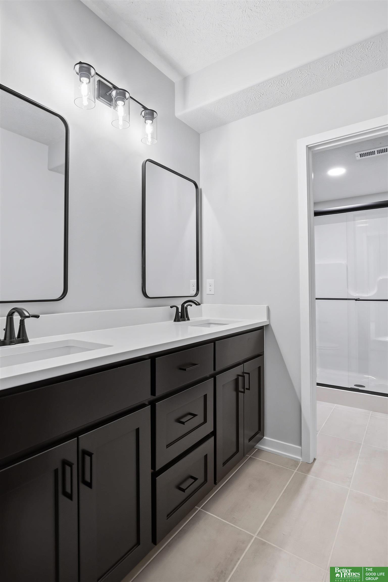 5426 N 213th Street, Elkhorn, NE, 68022