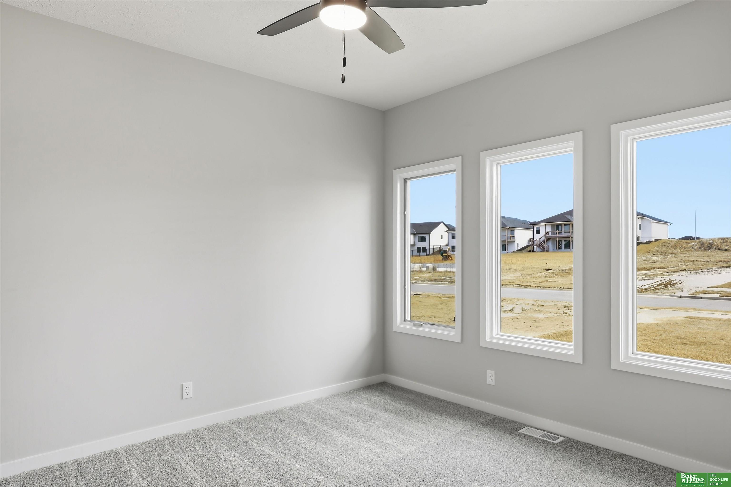 5426 N 213th Street, Elkhorn, NE, 68022