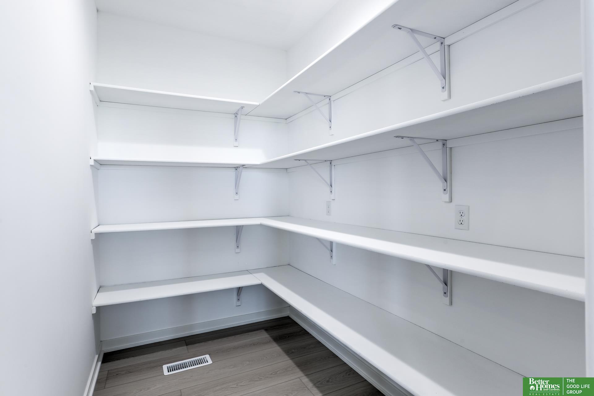 19505 Allied Street, Elkhorn, NE, 68022