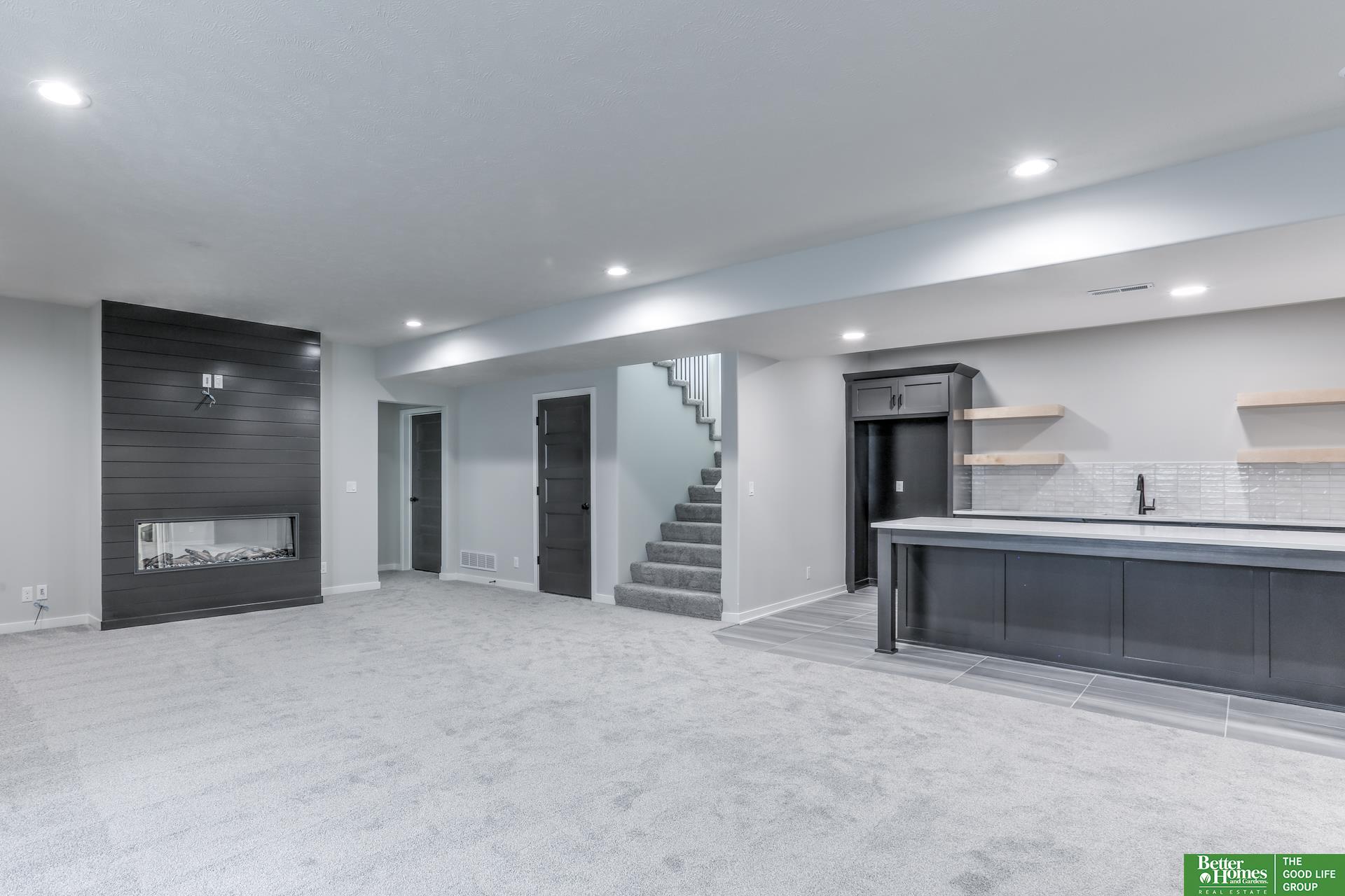 19505 Allied Street, Elkhorn, NE, 68022