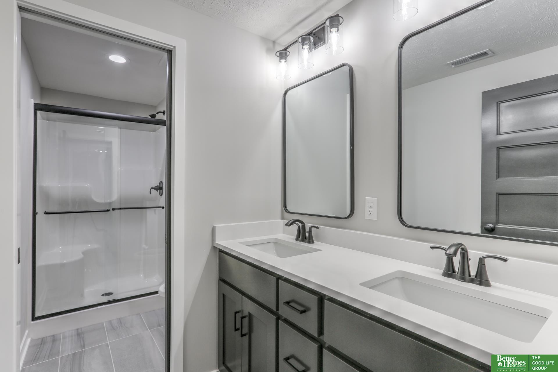 19505 Allied Street, Elkhorn, NE, 68022