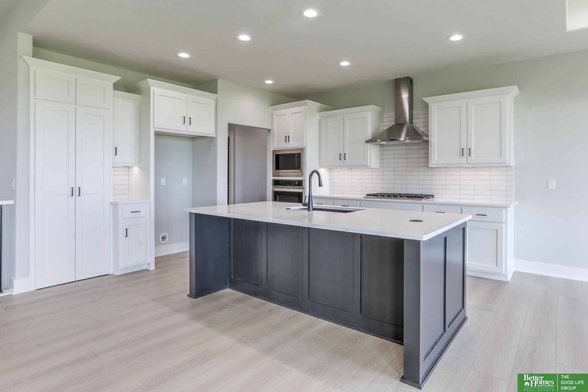 19505 Allied Street, Elkhorn, NE, 68022