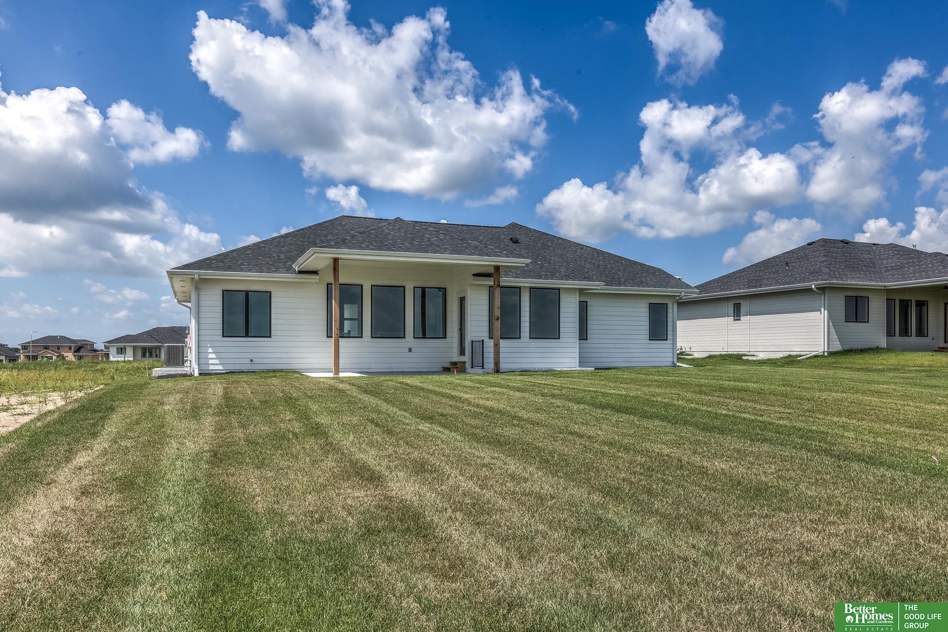 19505 Allied Street, Elkhorn, NE, 68022