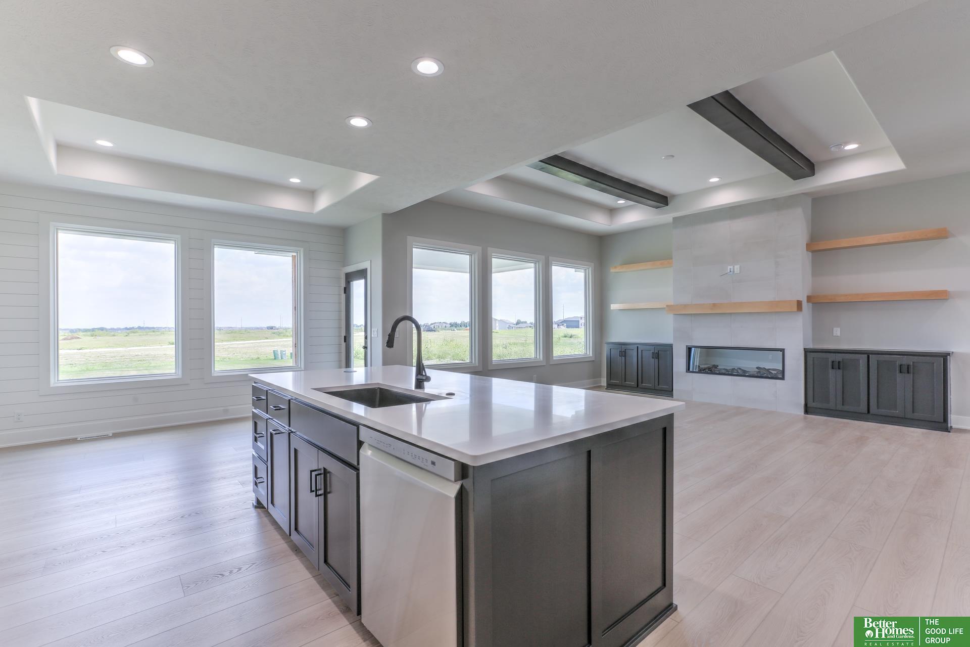 19505 Allied Street, Elkhorn, NE, 68022