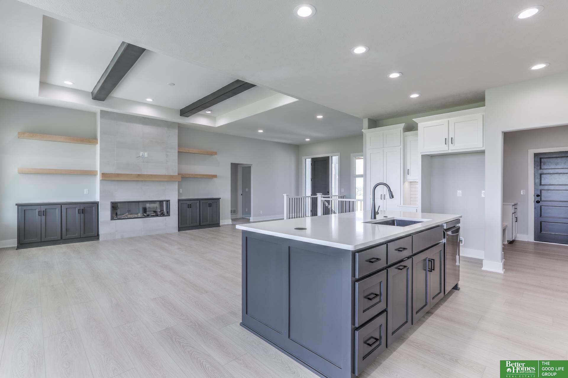 19505 Allied Street, Elkhorn, NE, 68022