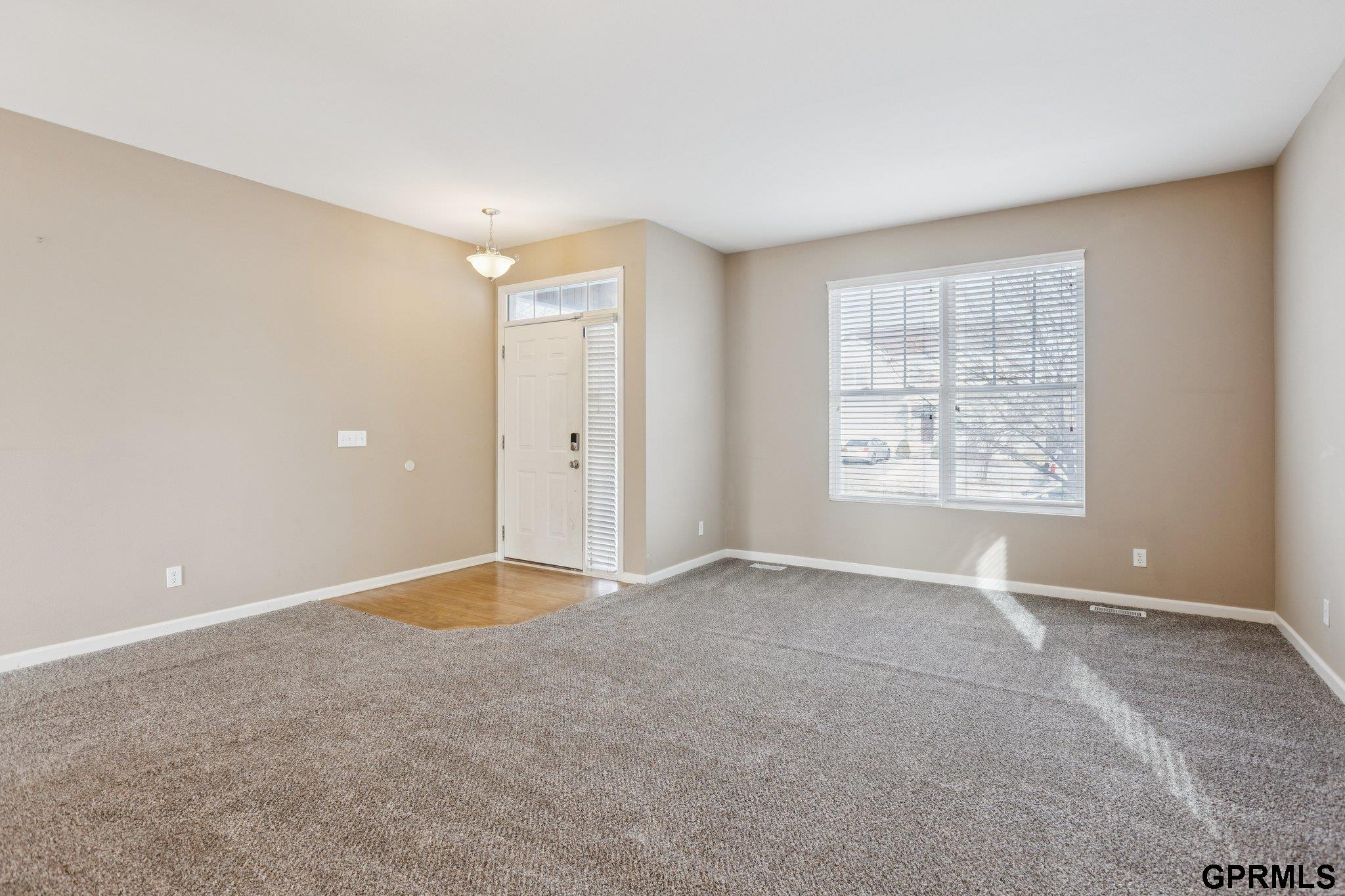 8721 Wyoming Street, Omaha, NE, 68122