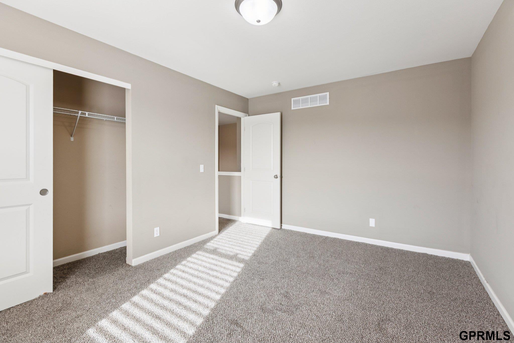 8721 Wyoming Street, Omaha, NE, 68122