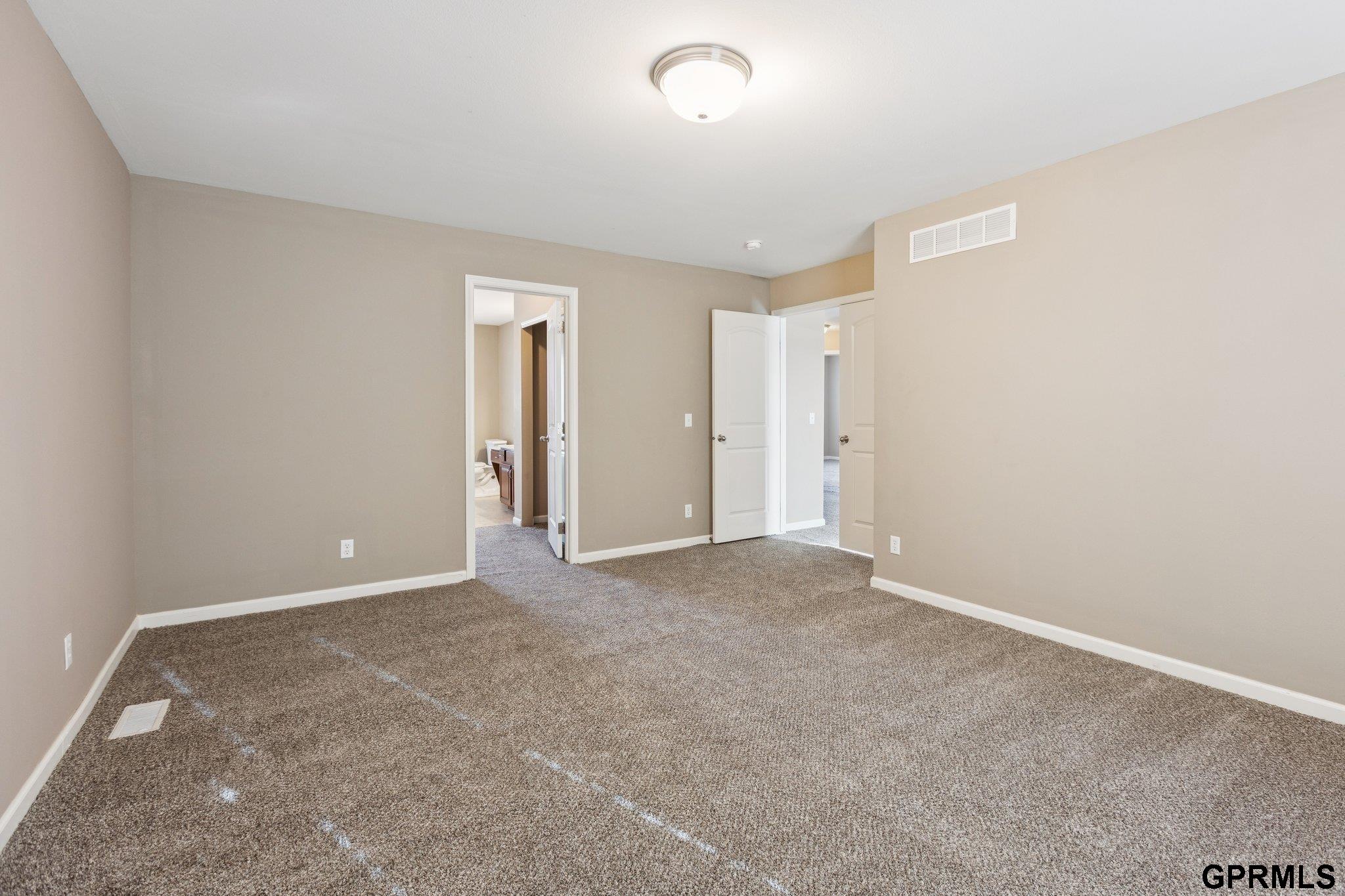 8721 Wyoming Street, Omaha, NE, 68122