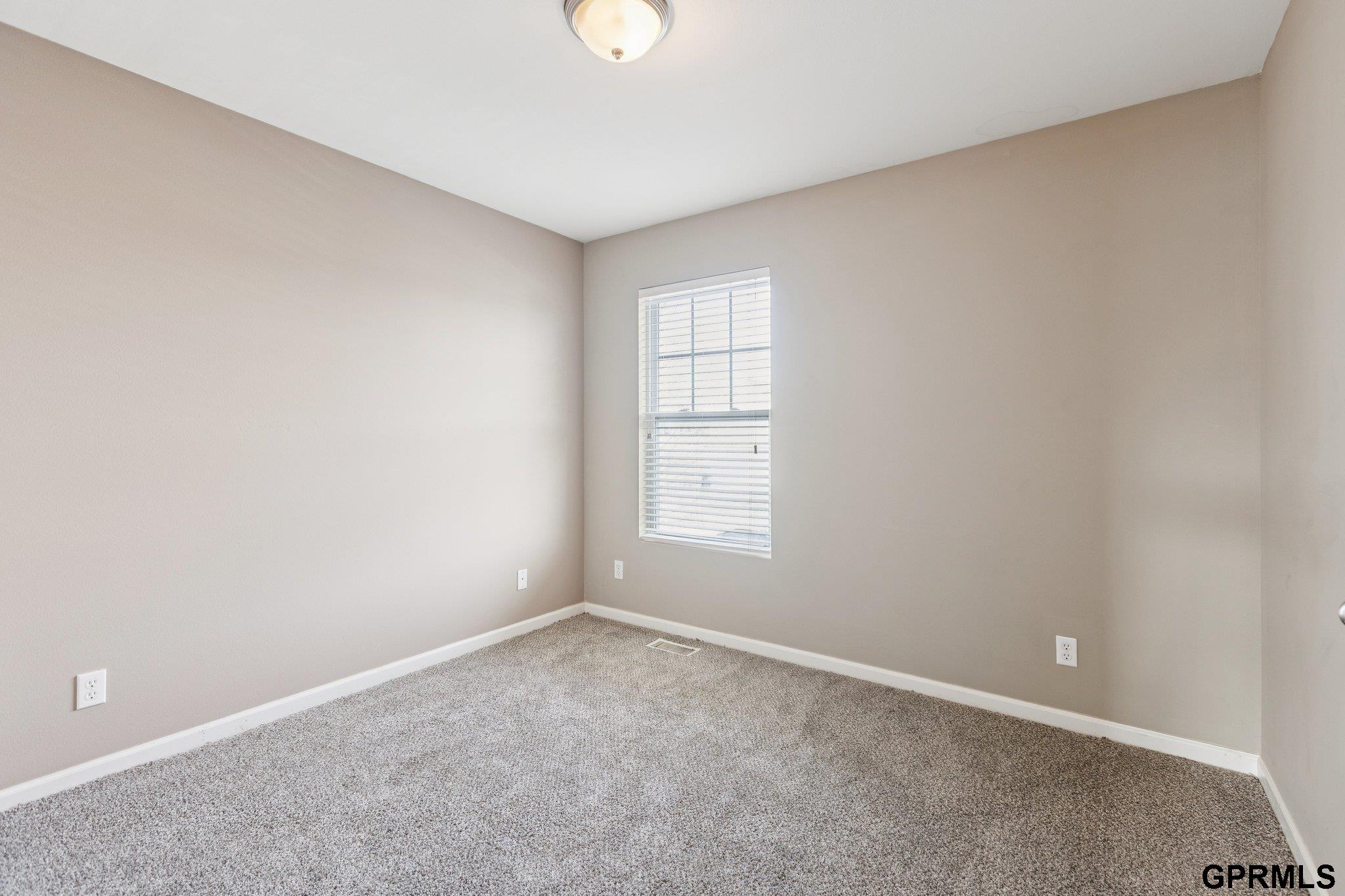 8721 Wyoming Street, Omaha, NE, 68122