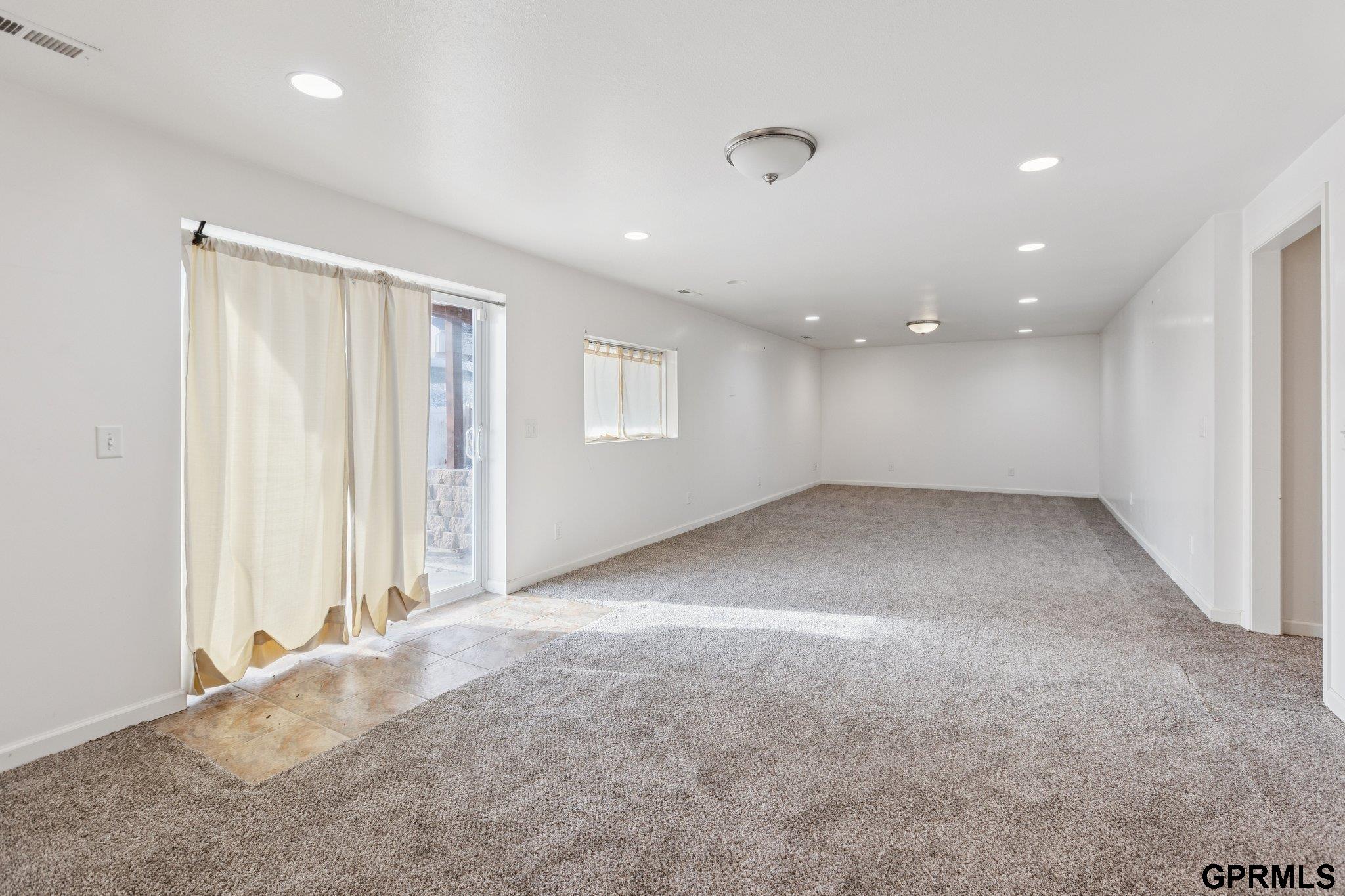 8721 Wyoming Street, Omaha, NE, 68122