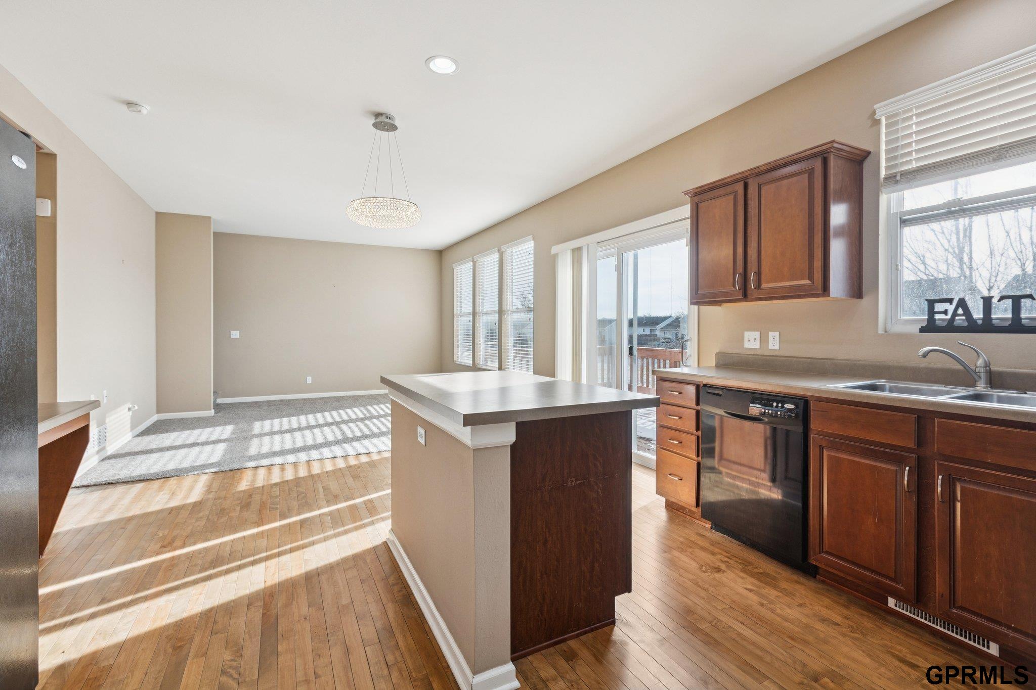 8721 Wyoming Street, Omaha, NE, 68122