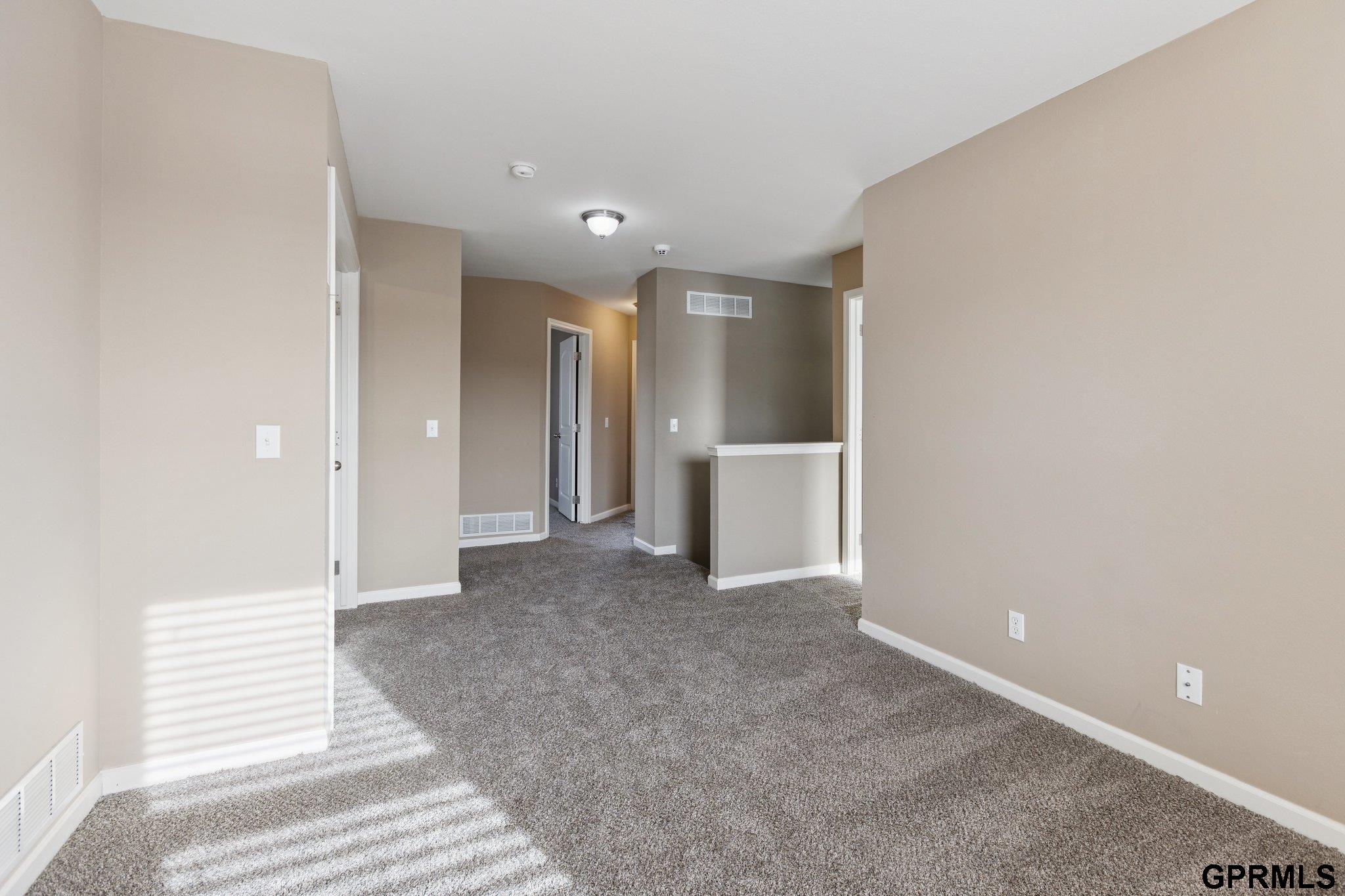 8721 Wyoming Street, Omaha, NE, 68122