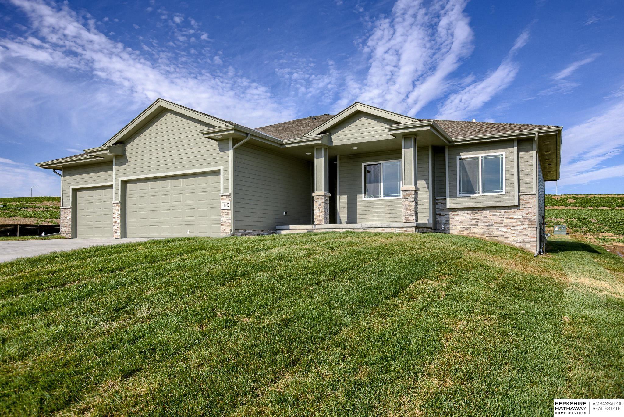 11002 159 Avenue, Bennington, NE, 68007