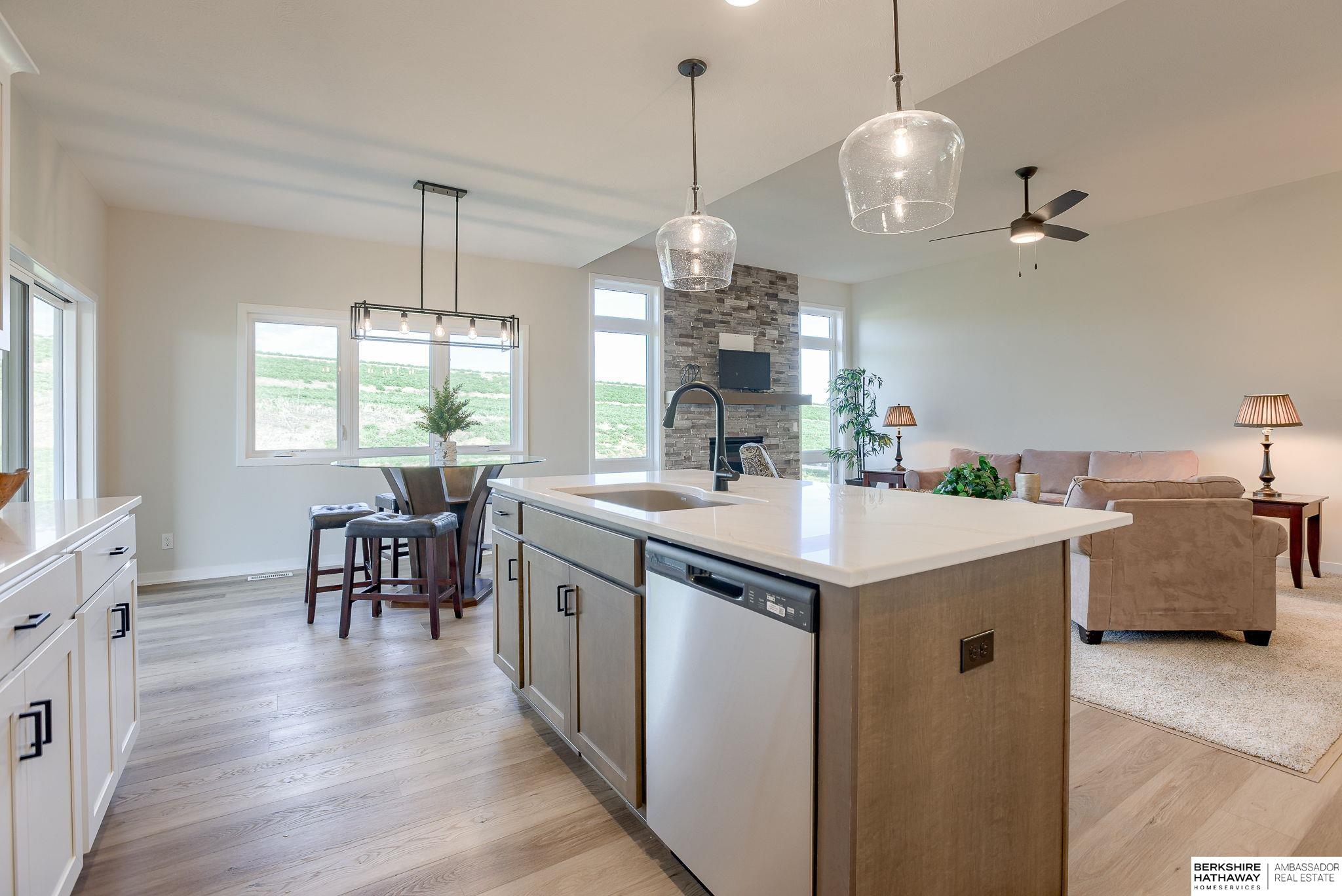 11002 159 Avenue, Bennington, NE, 68007