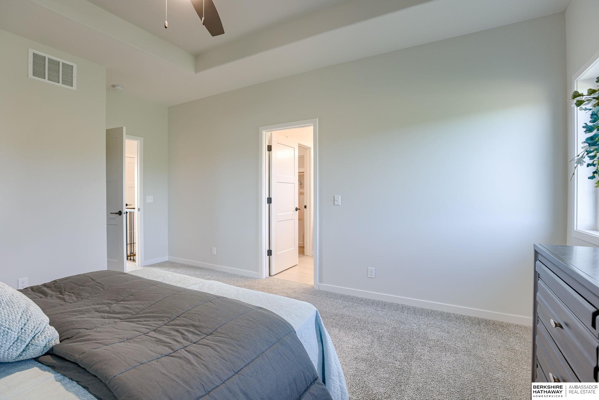 11002 159 Avenue, Bennington, NE, 68007