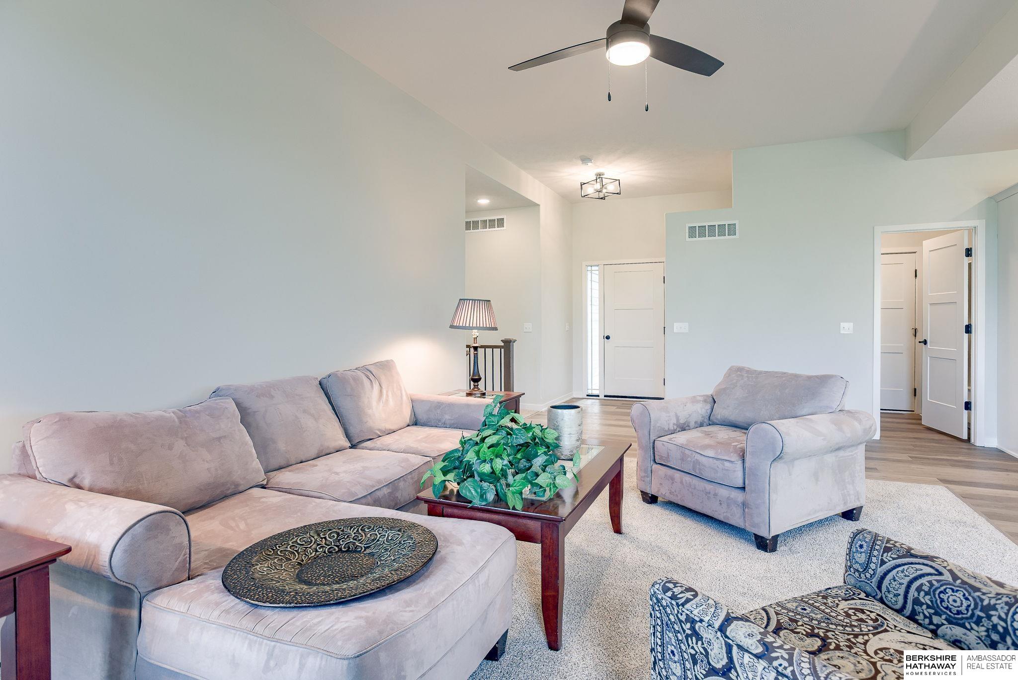 11002 159 Avenue, Bennington, NE, 68007