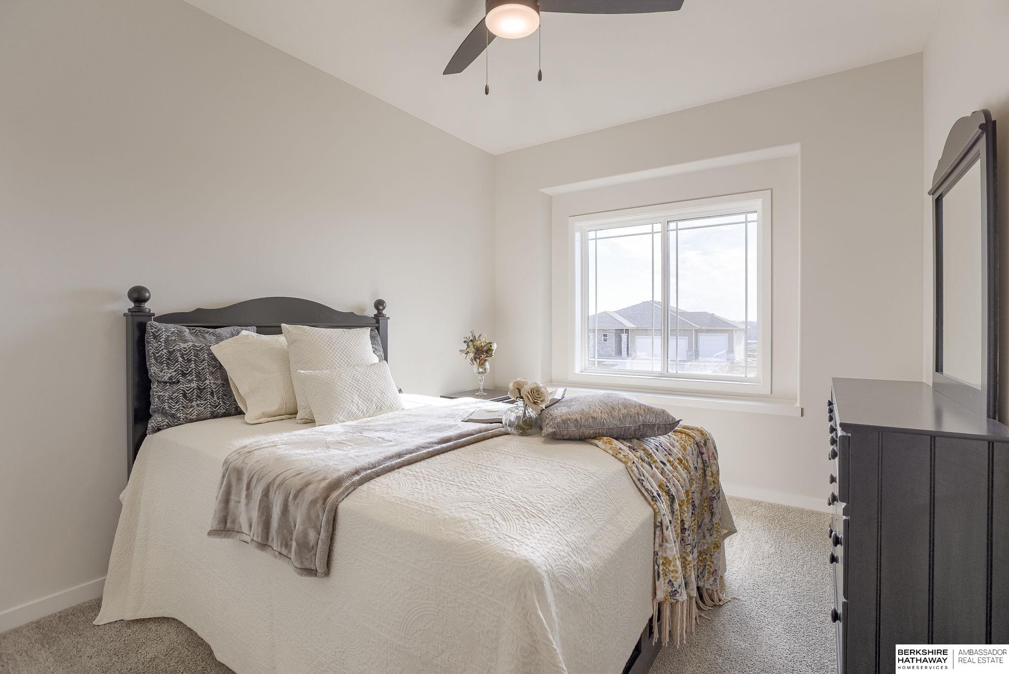 11002 159 Avenue, Bennington, NE, 68007