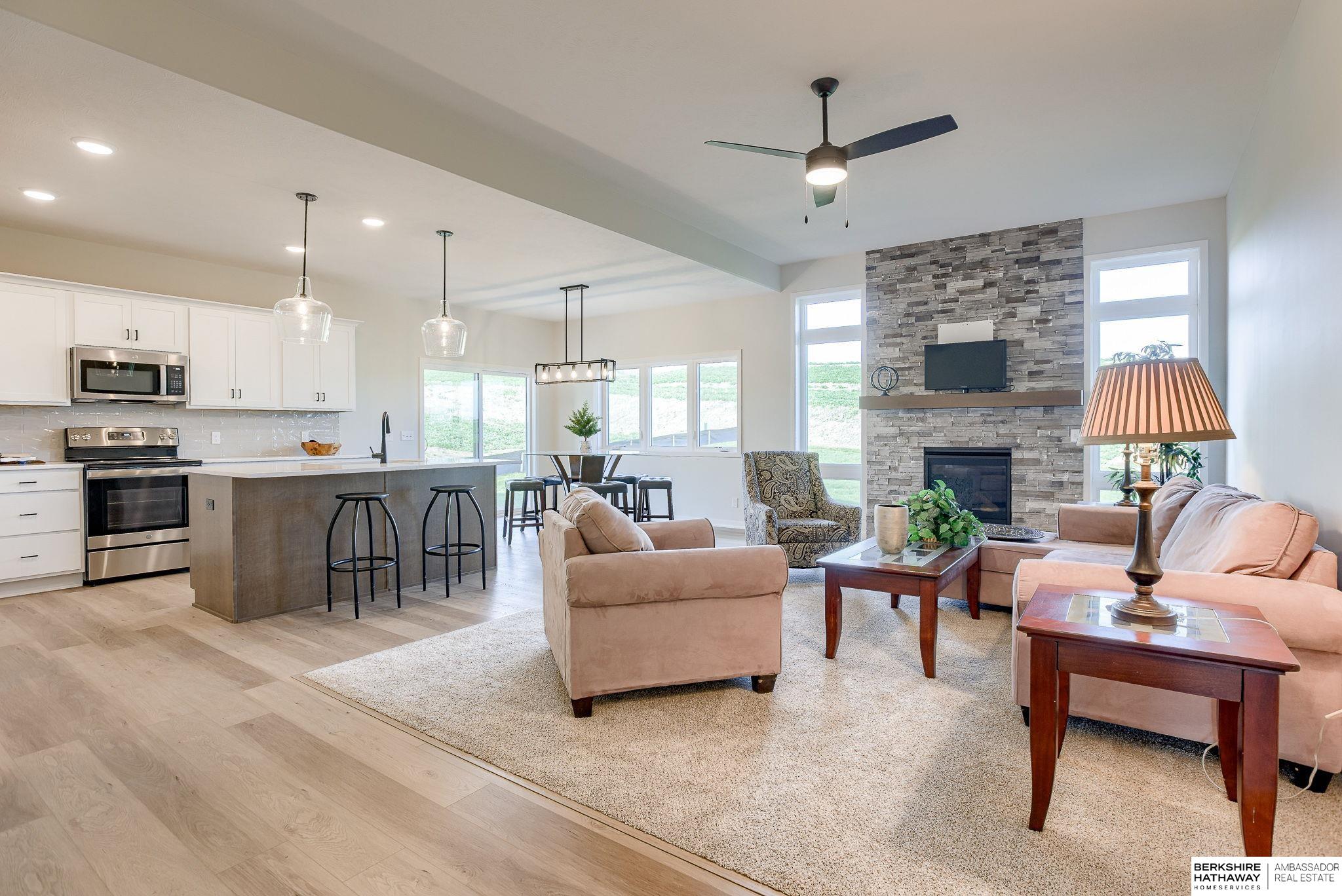 11002 159 Avenue, Bennington, NE, 68007