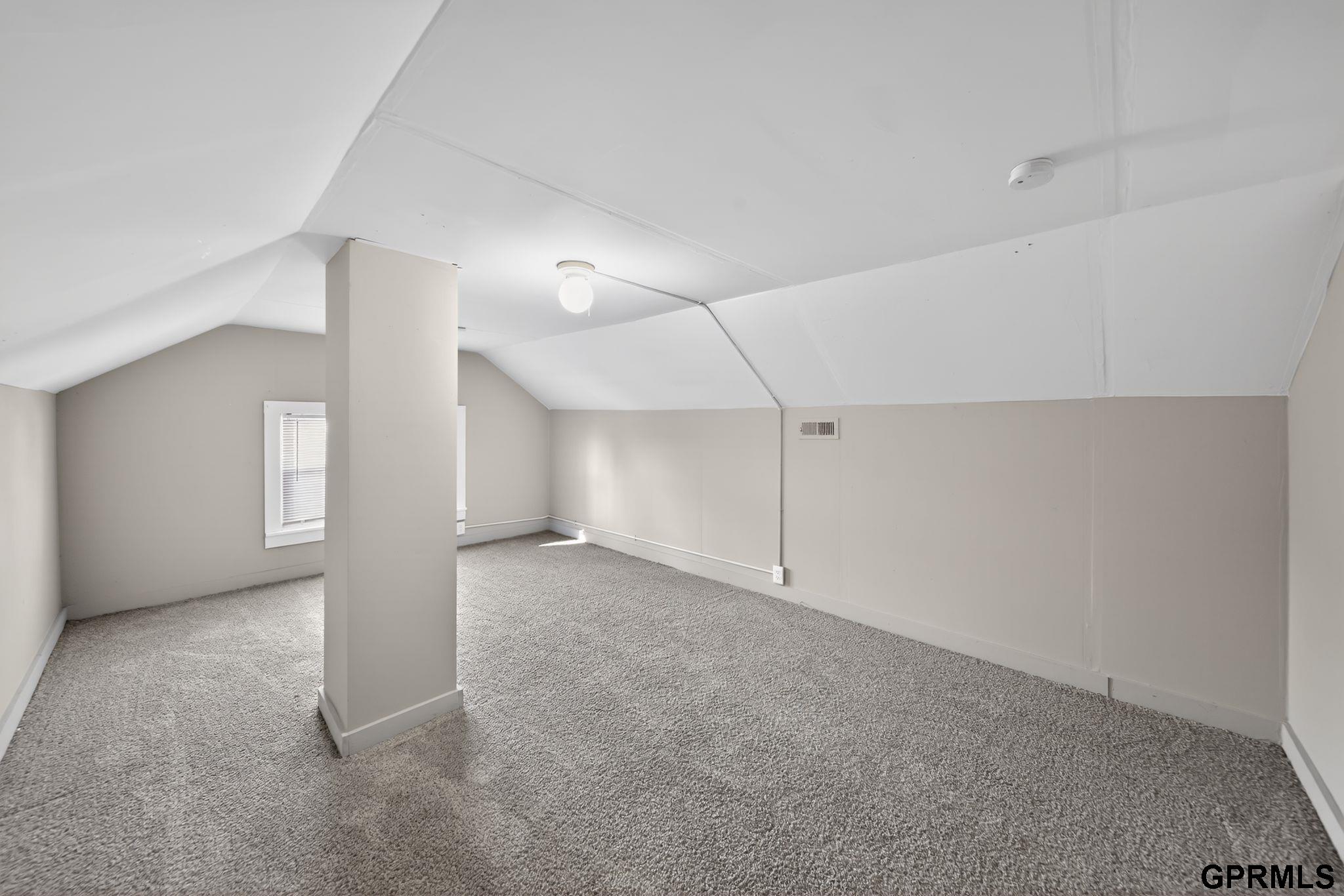 4168 Wakeley Street, Omaha, NE, 68131