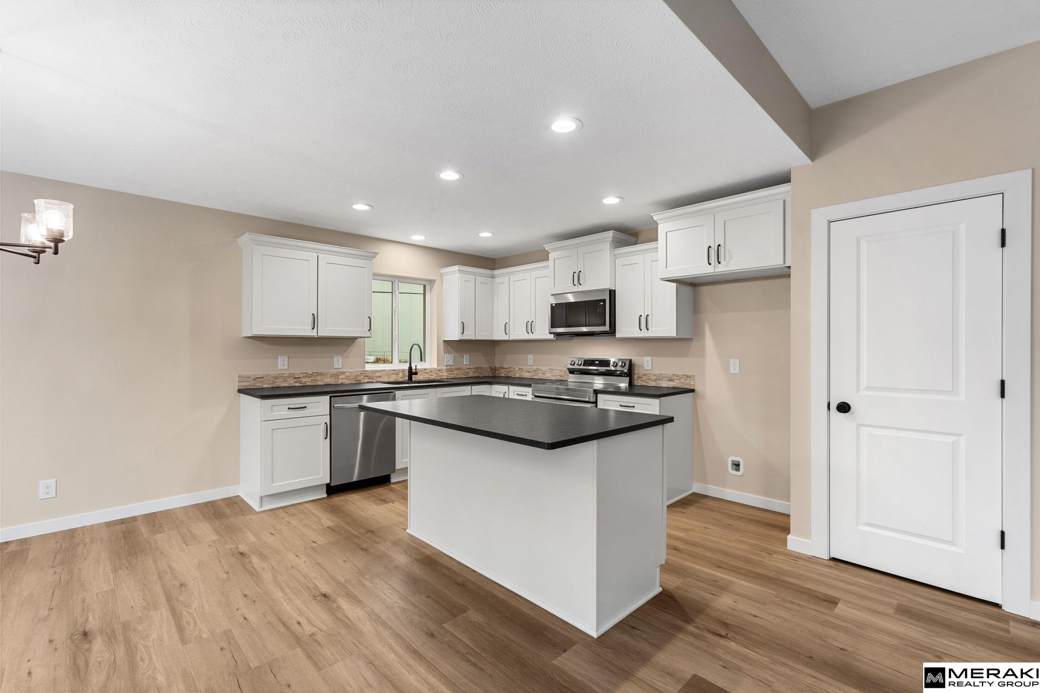 2711 Lynnwood Drive, Bellevue, NE, 68123