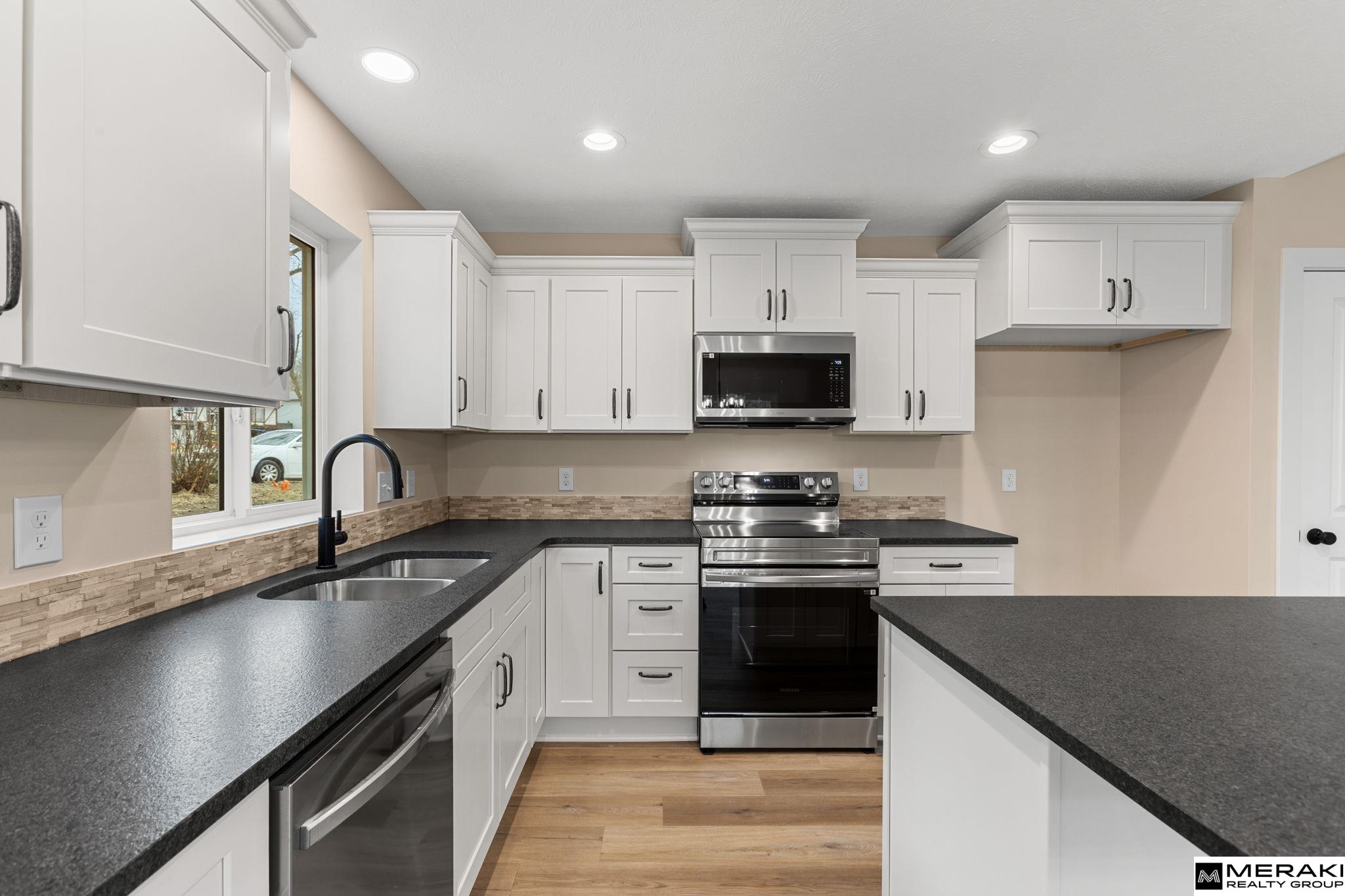 2711 Lynnwood Drive, Bellevue, NE, 68123