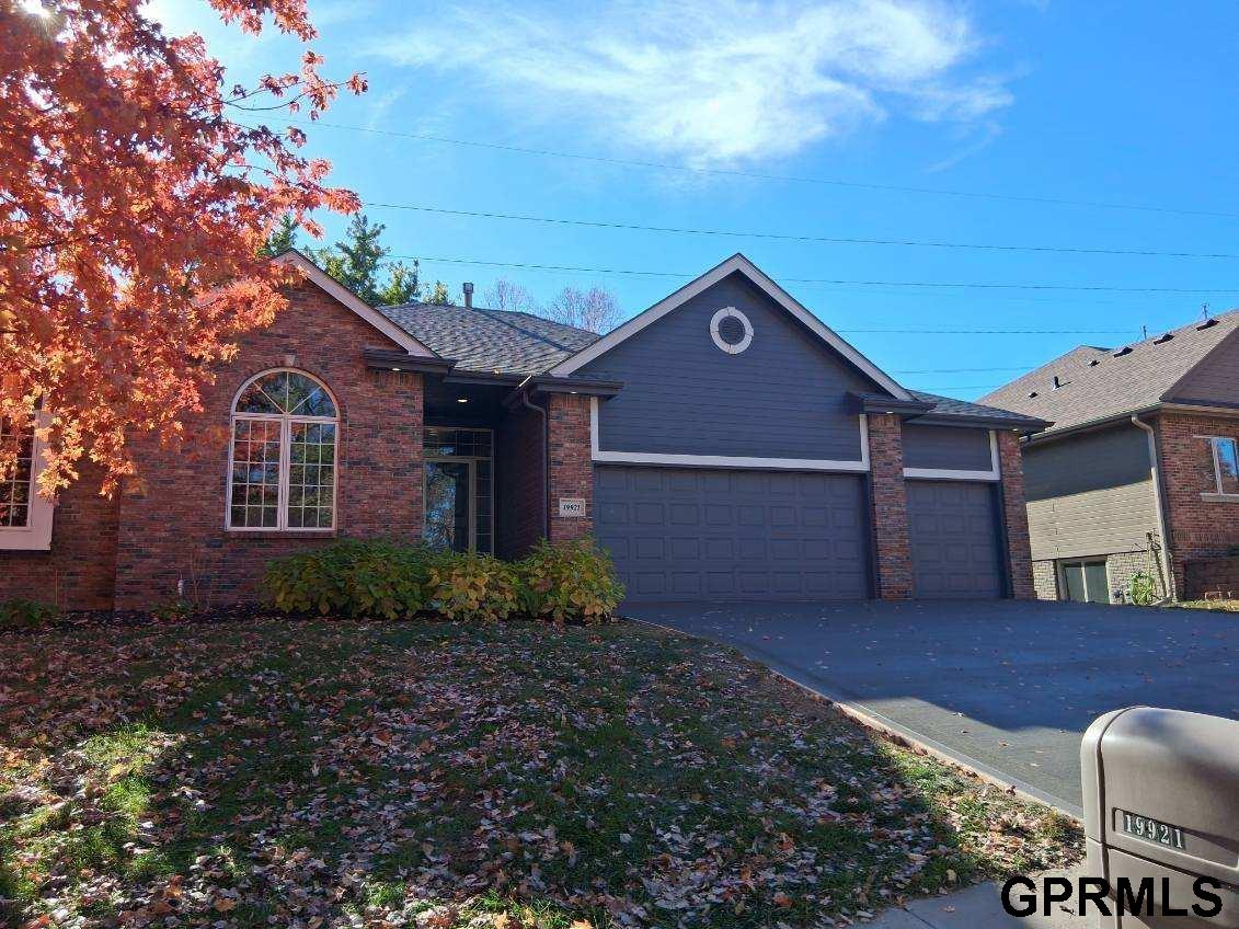 6317 208 Avenue, Elkhorn, NE, 68022