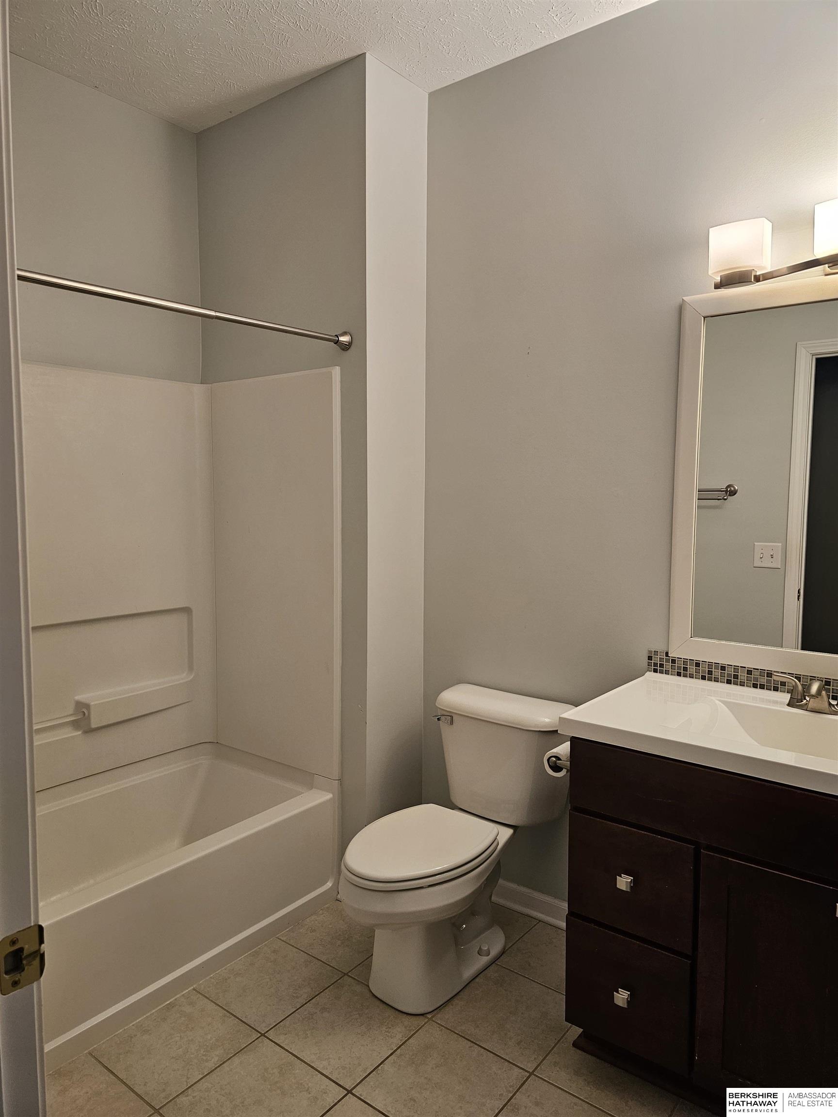 14109 Tregaron Ridge Avenue UNIT e, Bellevue, NE, 68123