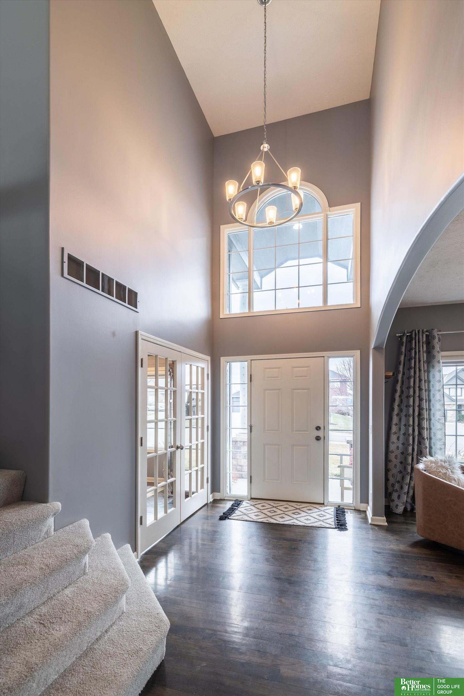 2714 N HWS Cleveland Boulevard, Omaha, NE, 68116