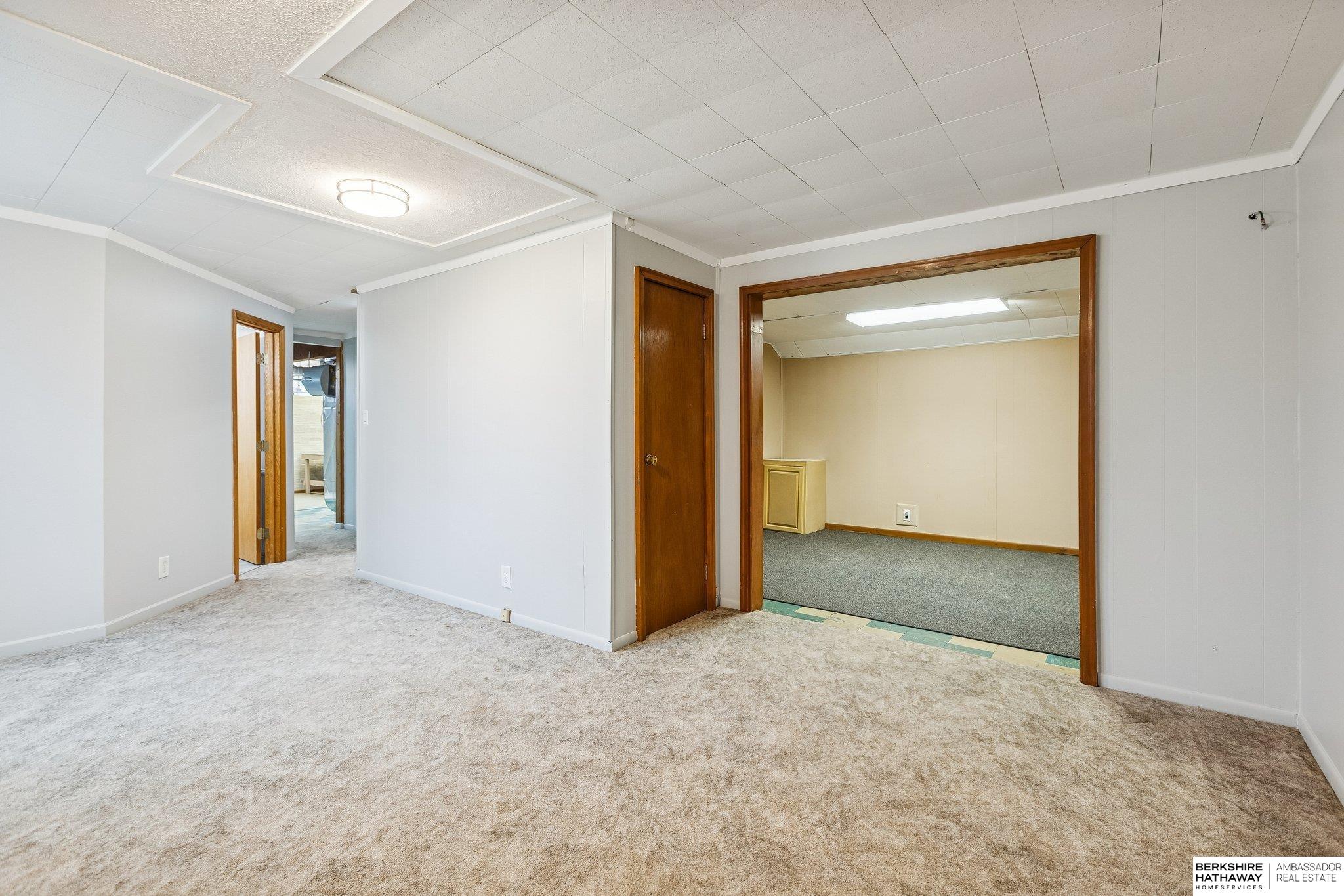 1216 Hillcrest Drive, Bellevue, NE, 68005