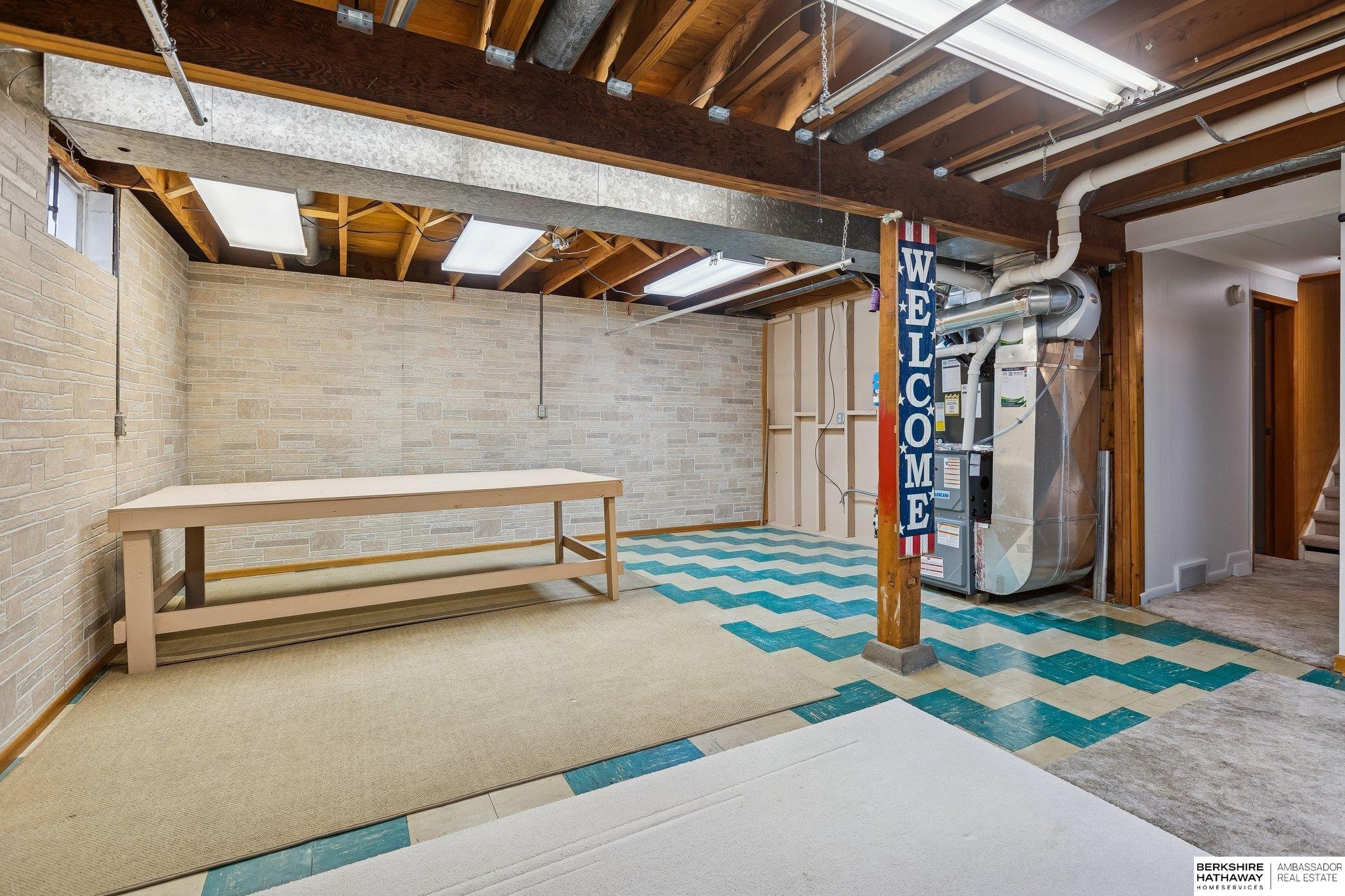 1216 Hillcrest Drive, Bellevue, NE, 68005