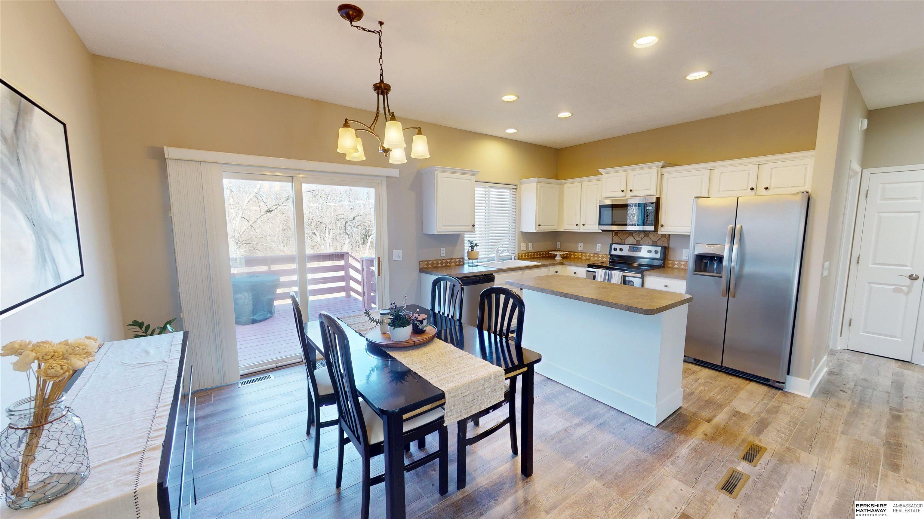 14456 Camden Circle, Omaha, NE, 68116