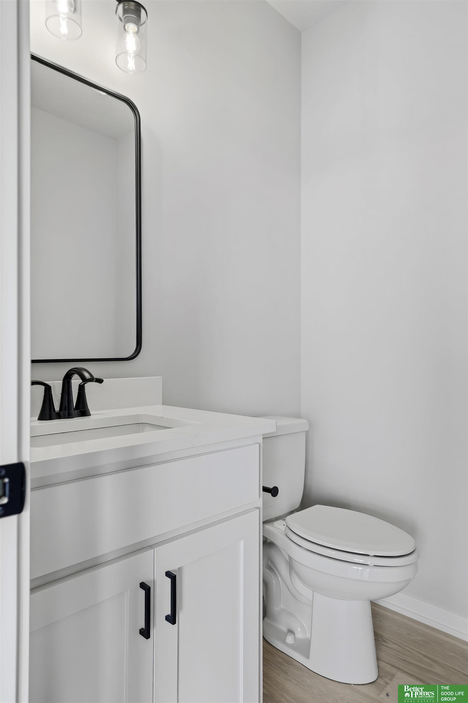 5610 N 198th Street, Elkhorn, NE, 68022