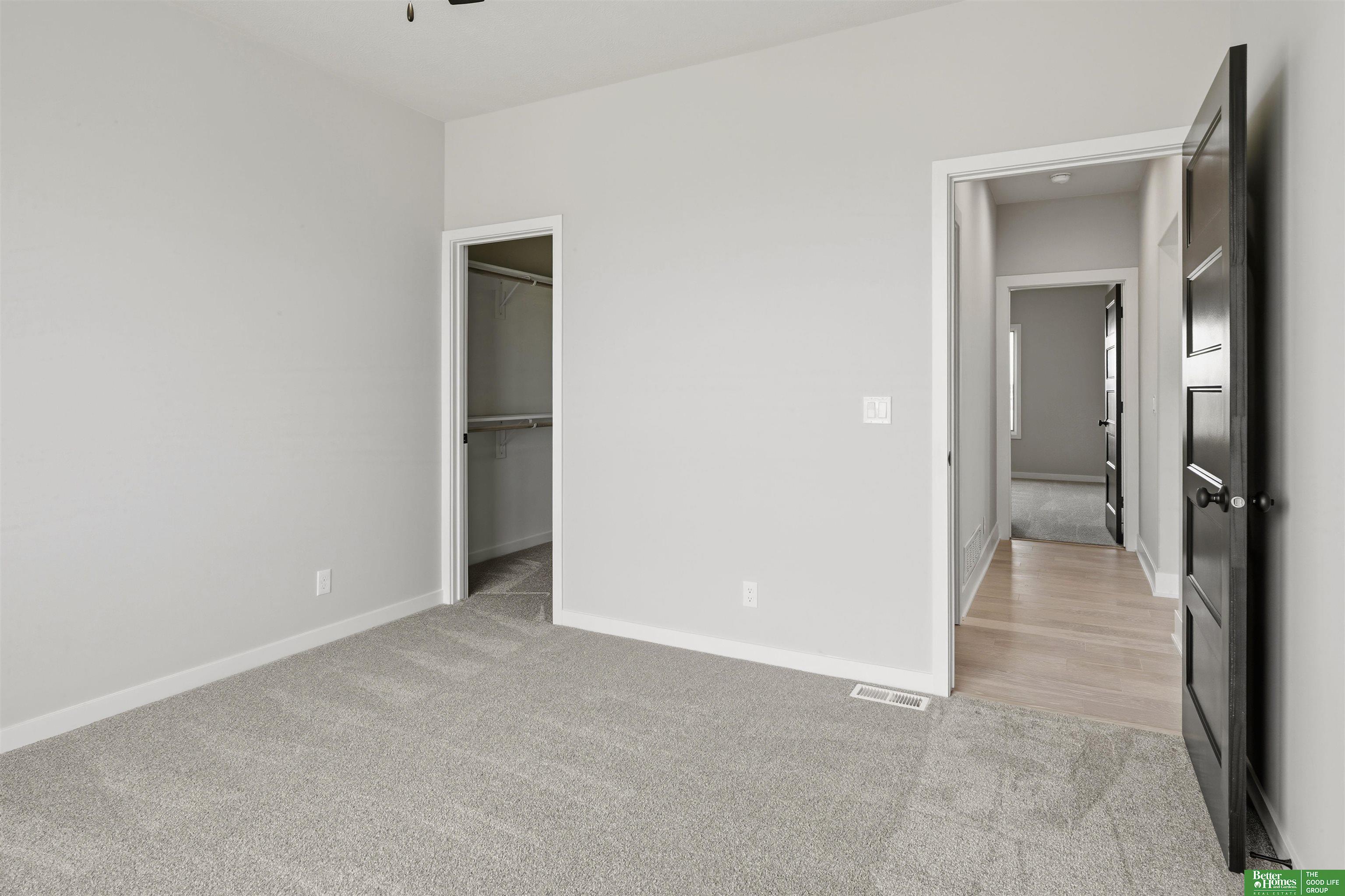 5610 N 198th Street, Elkhorn, NE, 68022